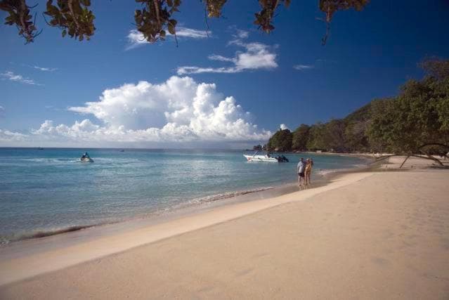 Bord Mer Villa photo 9