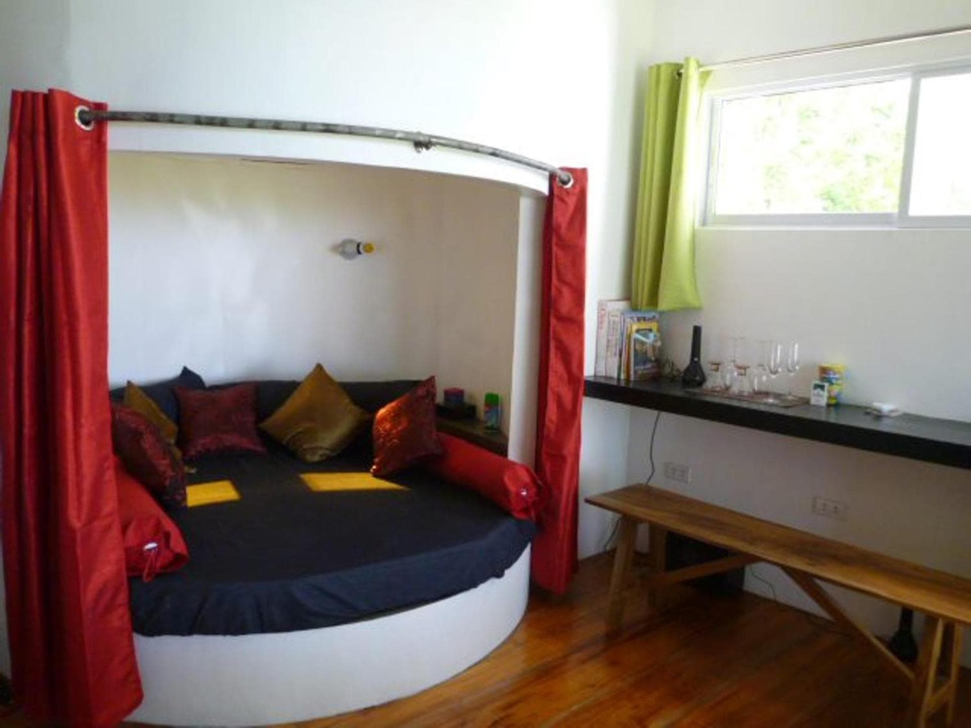 SomeWhere Else Boutique Resort photo 2