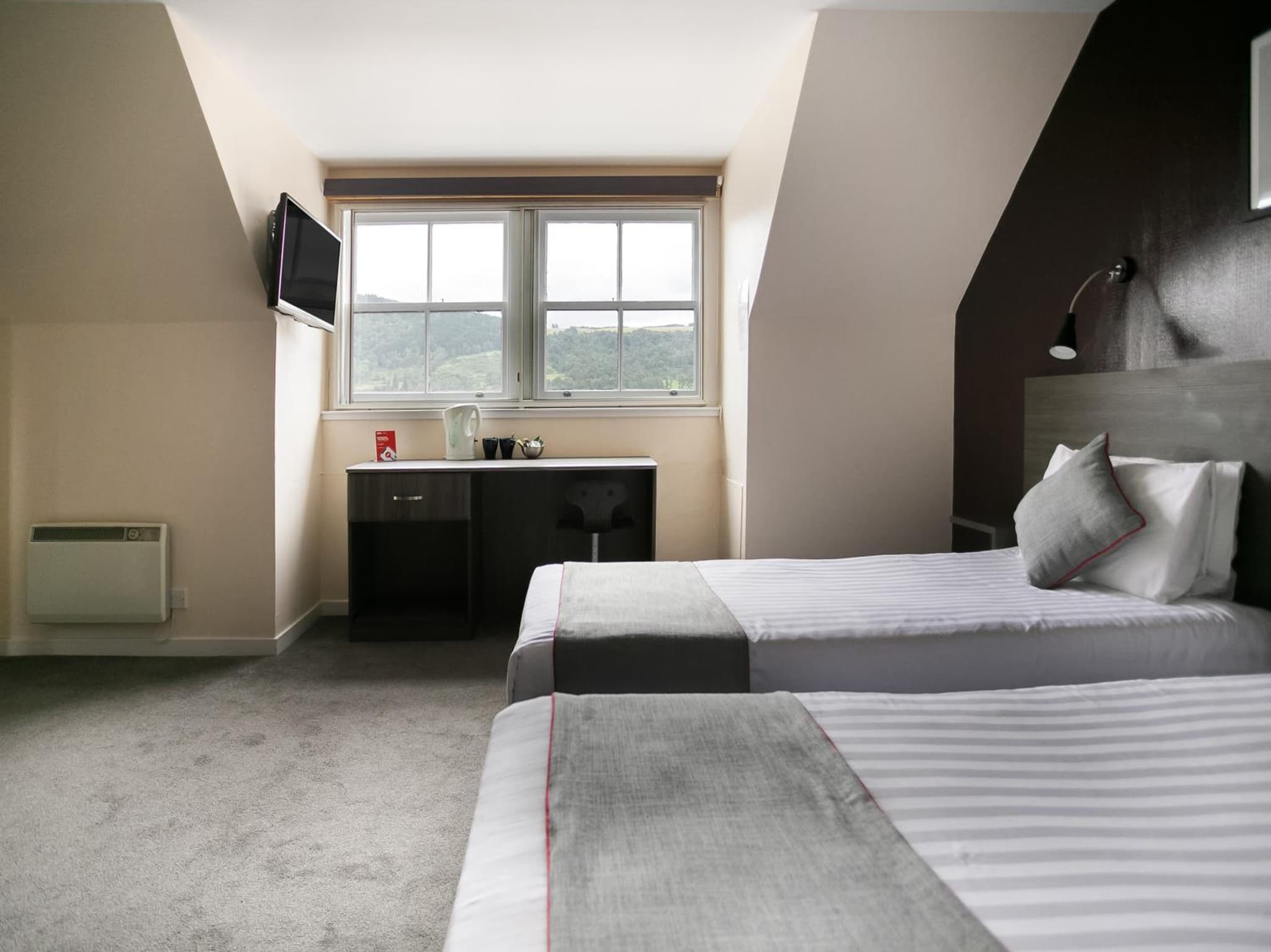 The Breadalbane Arms Room Only Hotel photo 7