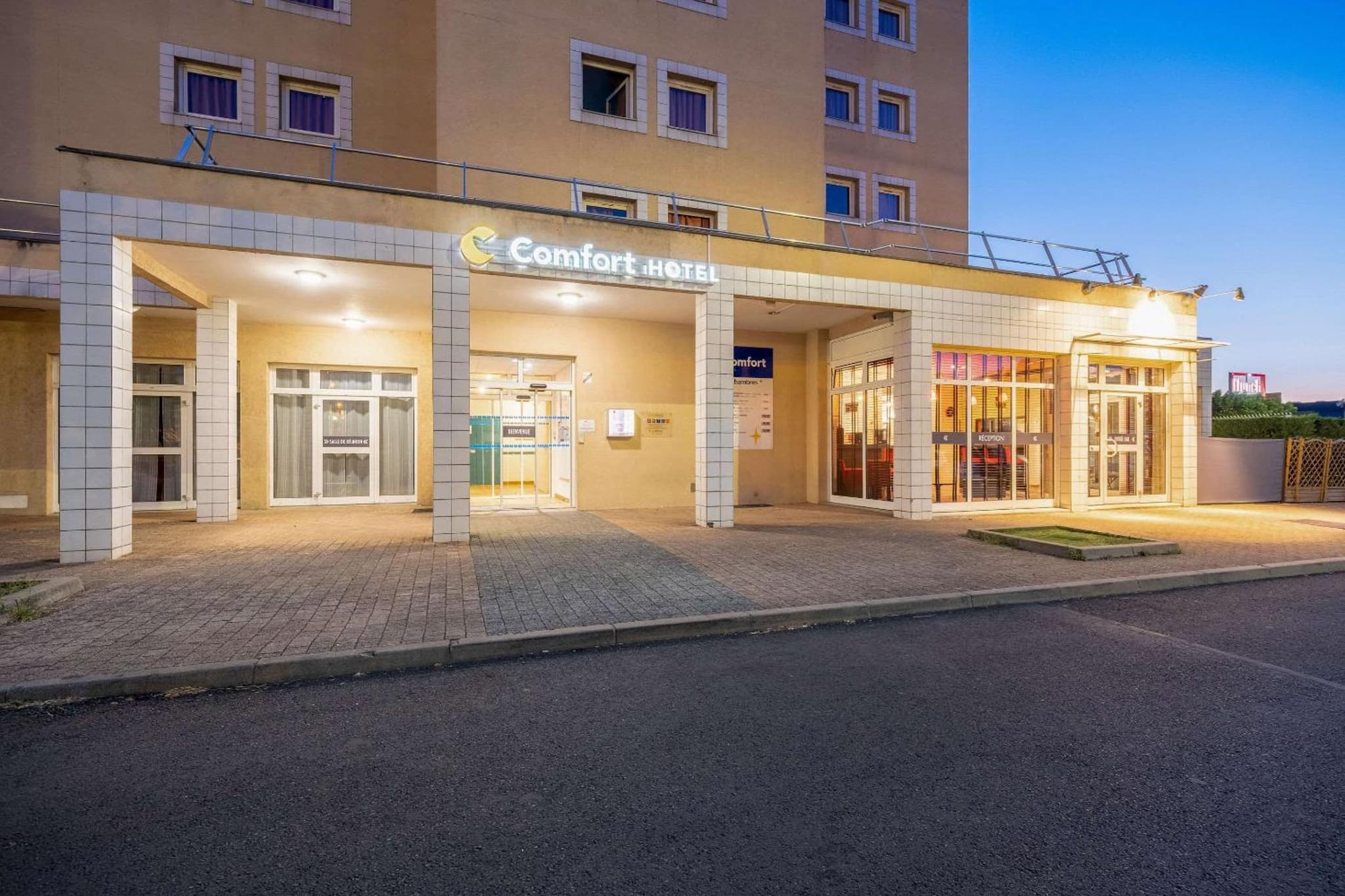 Comfort Hotel Montlucon photo 4