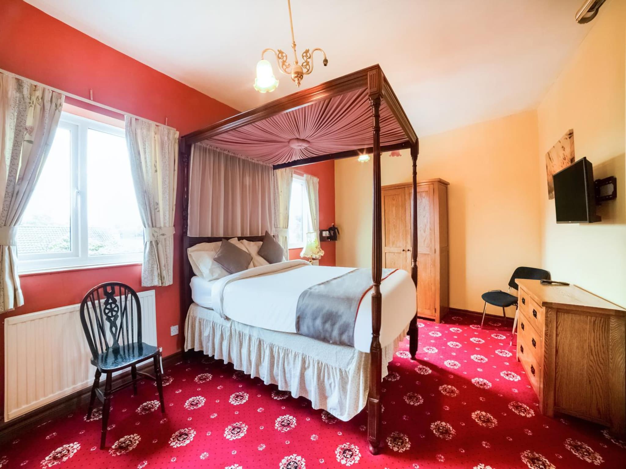 Royal Hotel photo 7