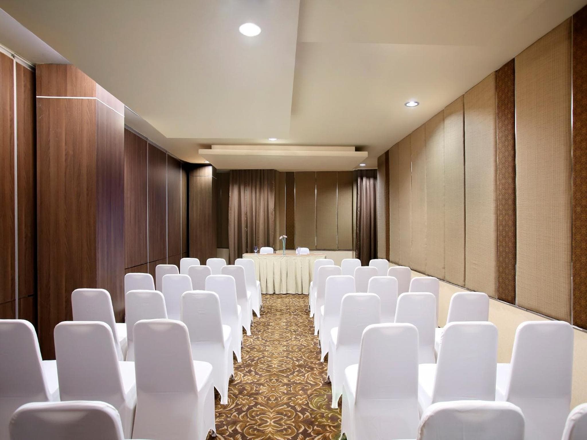 meeting & event spaces