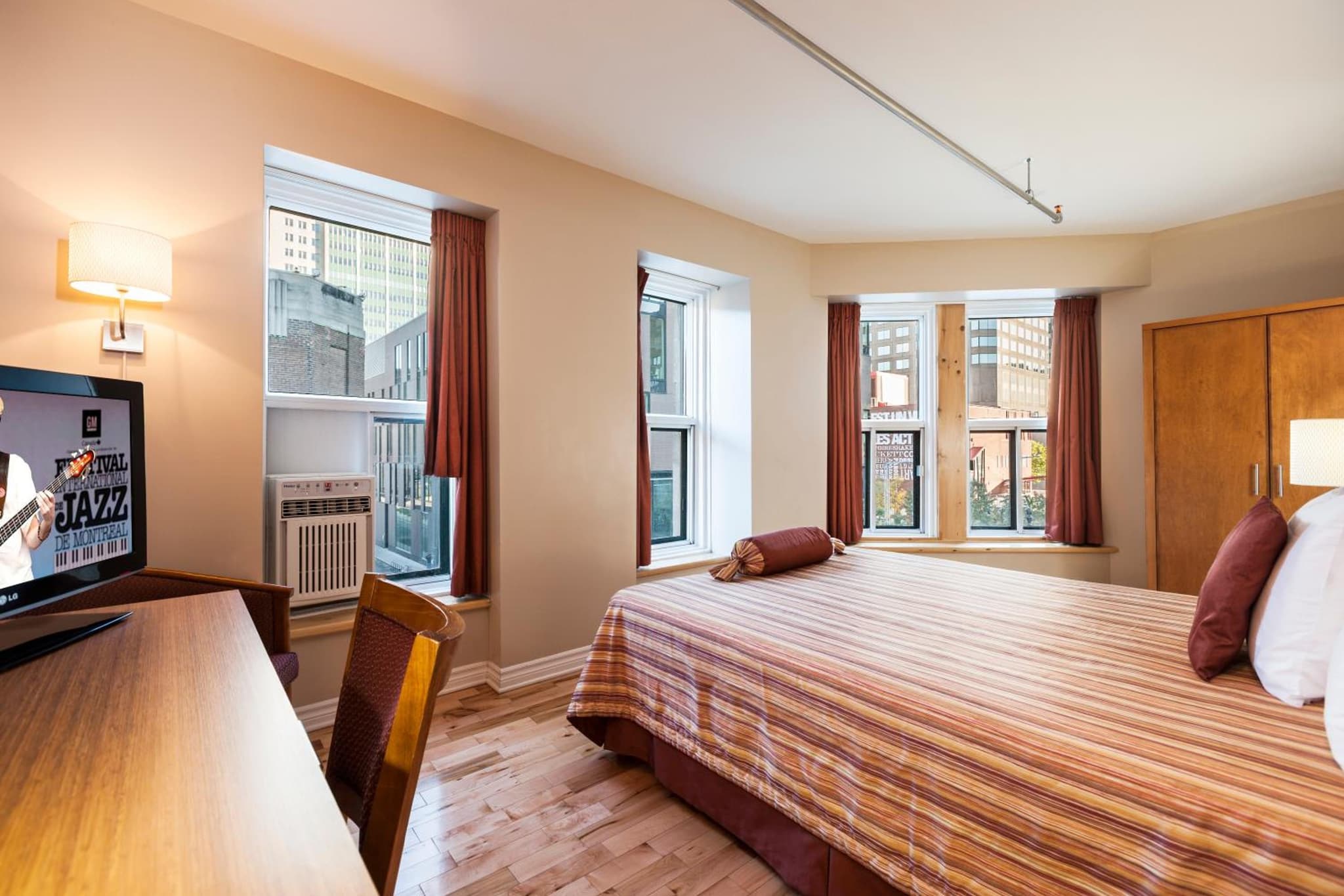 Hotel Quartier des Spectacles photo 7