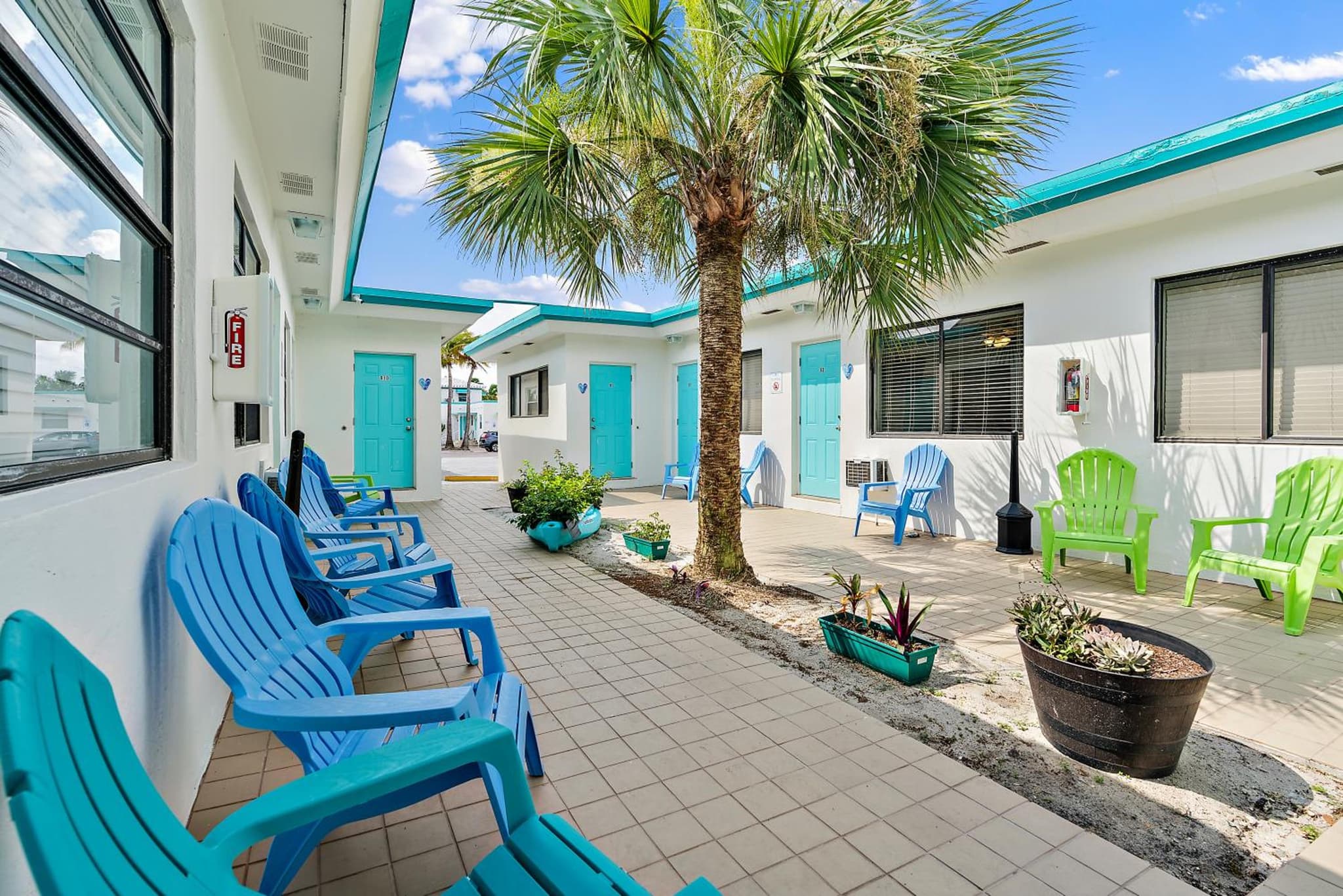 Hollywood Beachside Boutique Suite photo 5