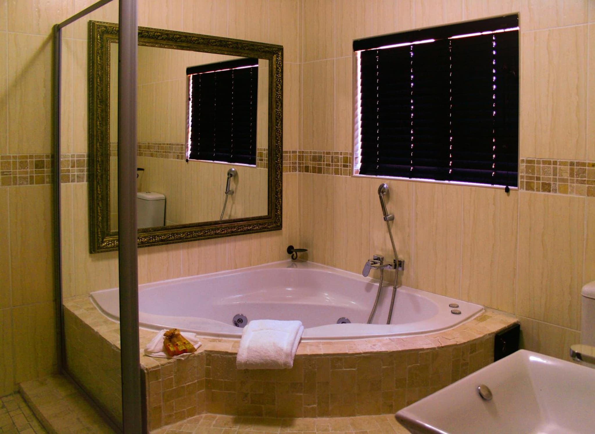 Eco Park Lodge photo 3