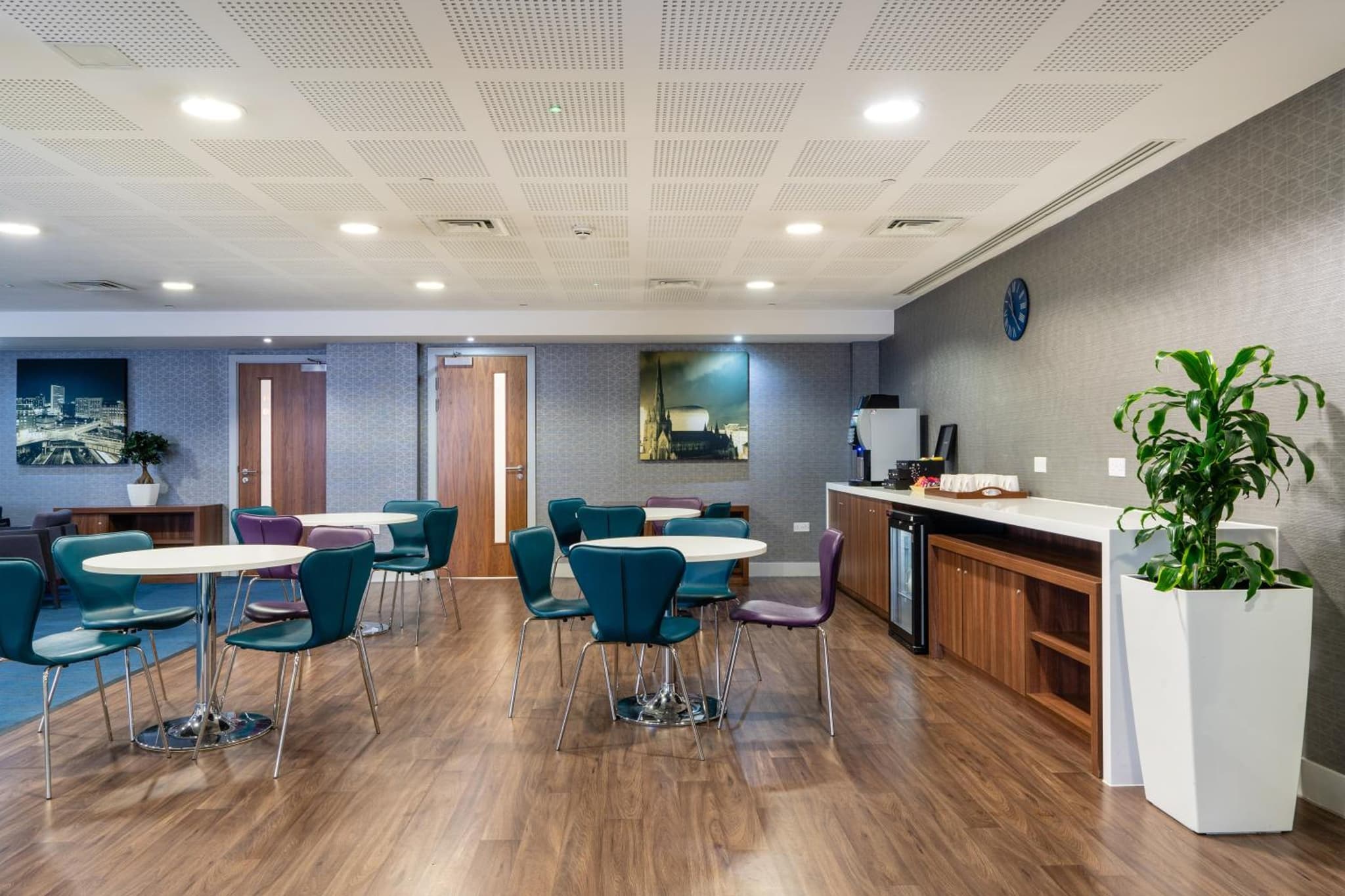 Holiday Inn Express Birmingham - Snow Hill by IHG photo 3
