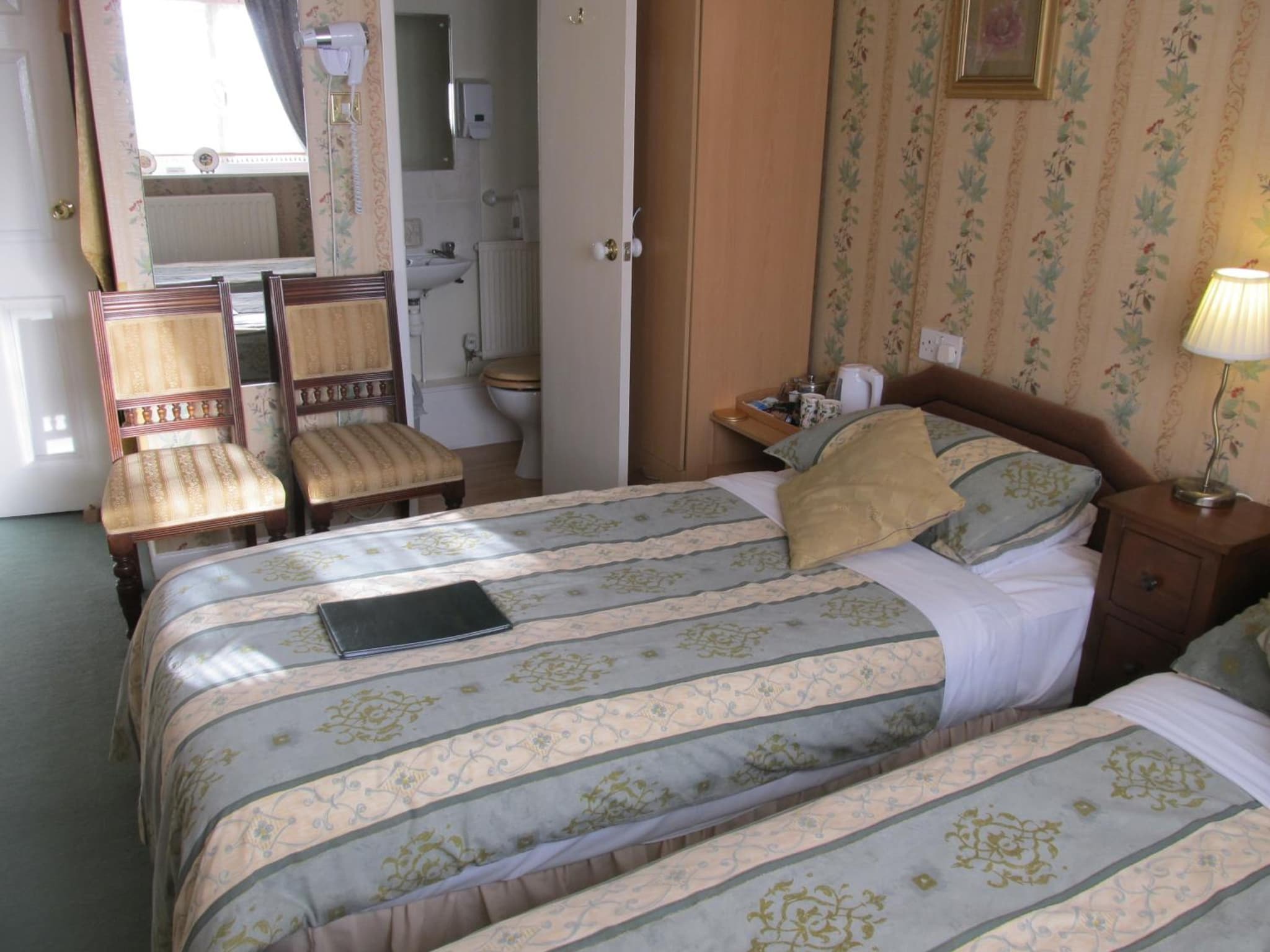 Moonraker House photo 2