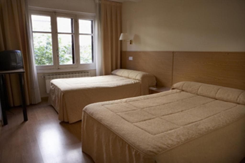 Hostal Bezana photo 9