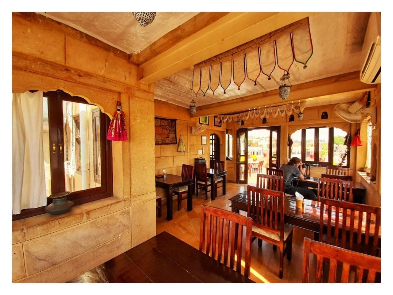 Hotel Pleasant Haveli - Only Adults photo 4