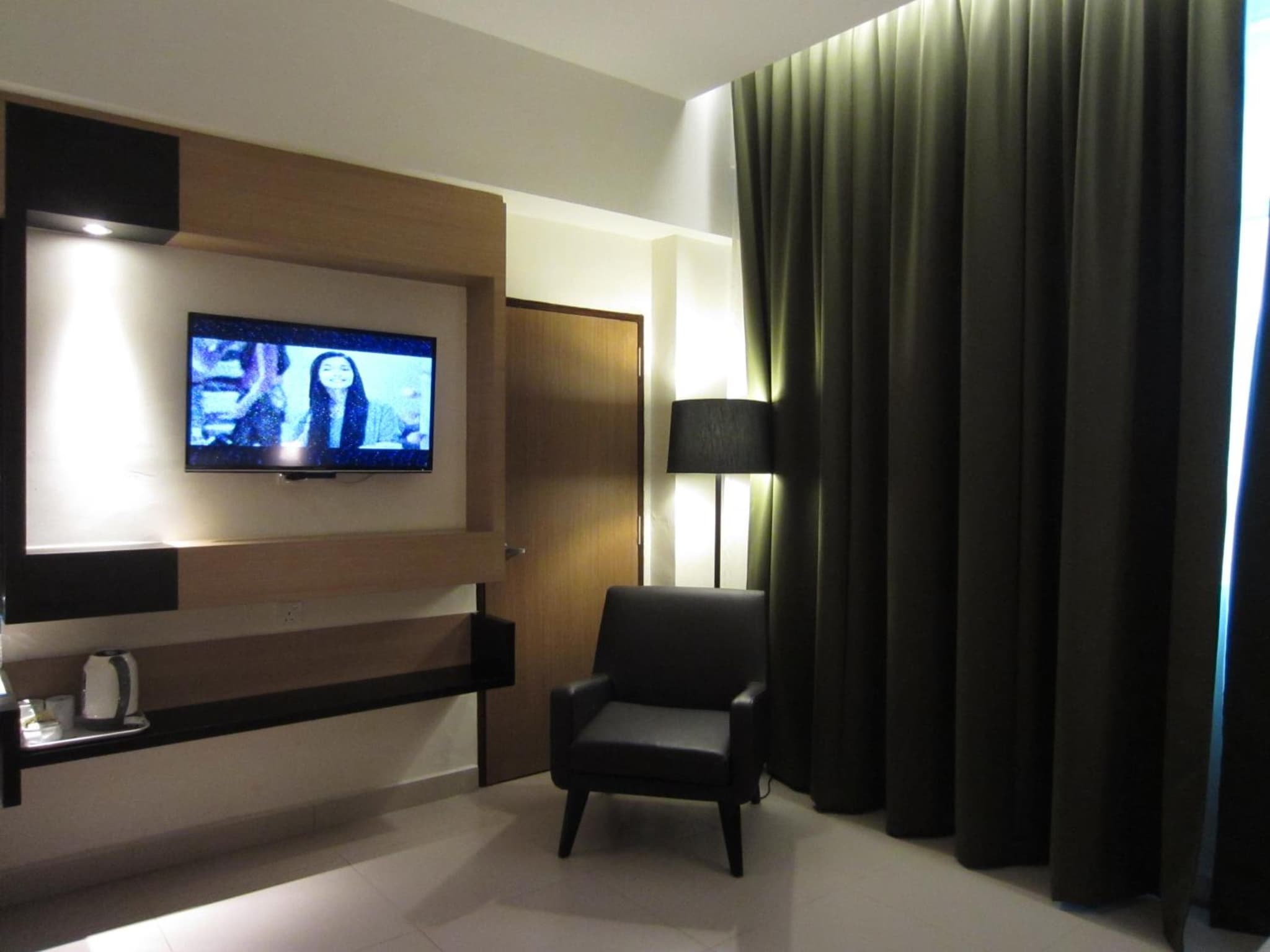 D Hotel photo 4