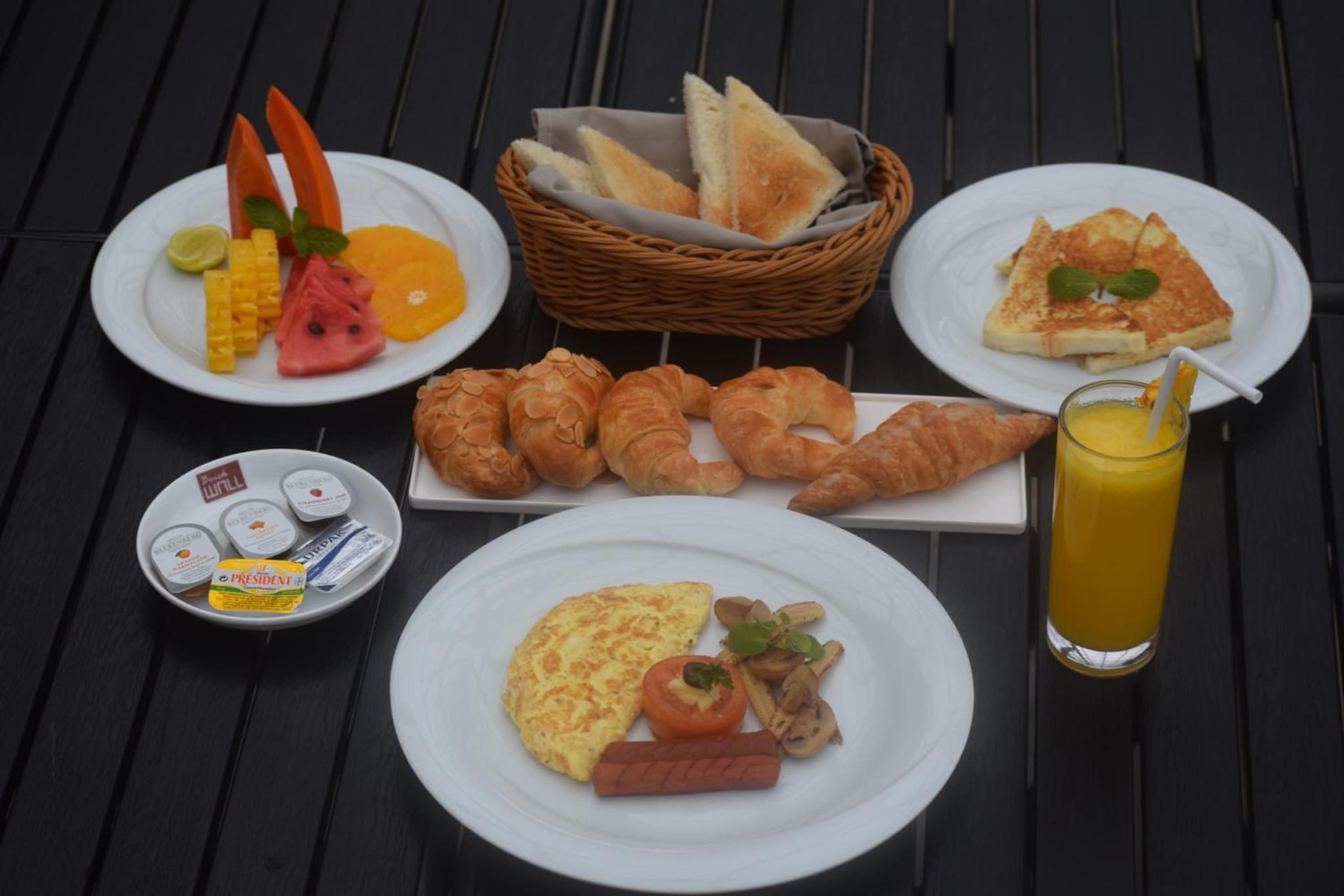 Olinia Airport Hotel photo 7