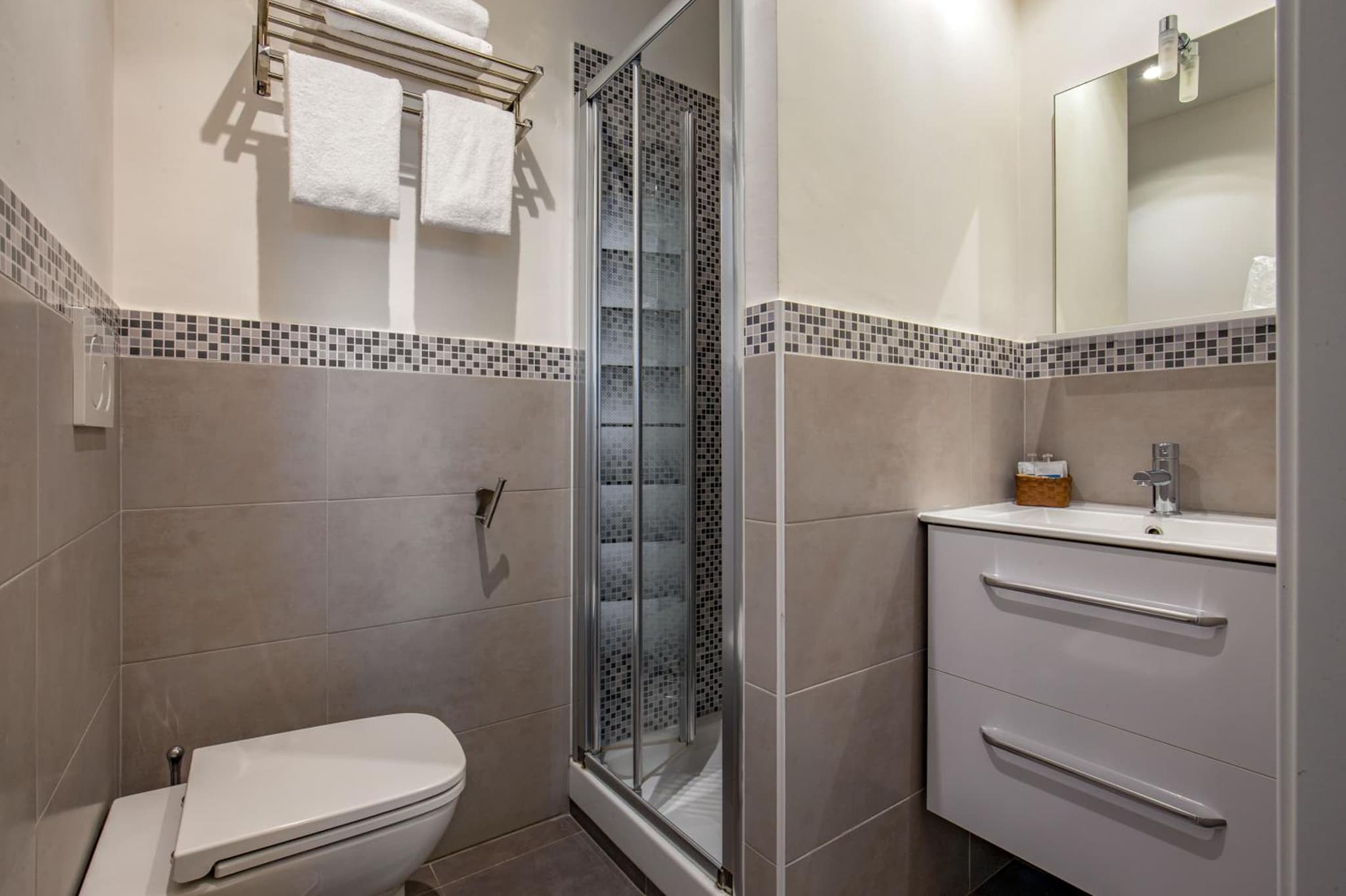 Prima Guest House Collection photo 5