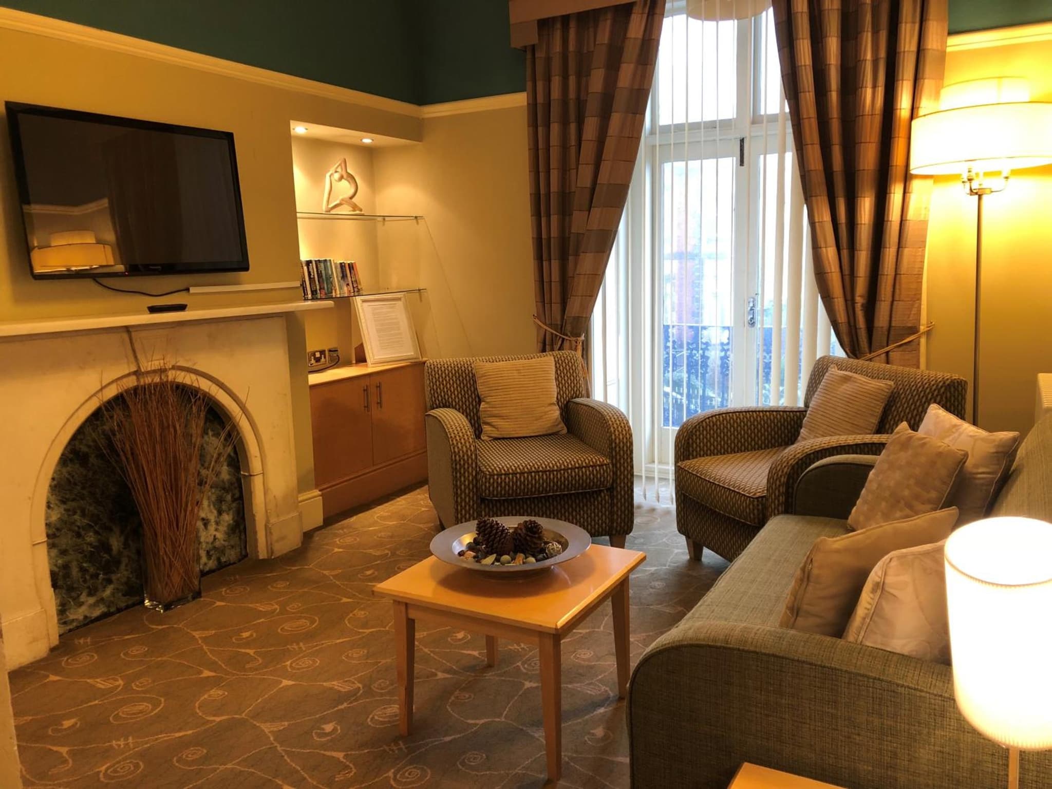 Royal Hotel photo 3