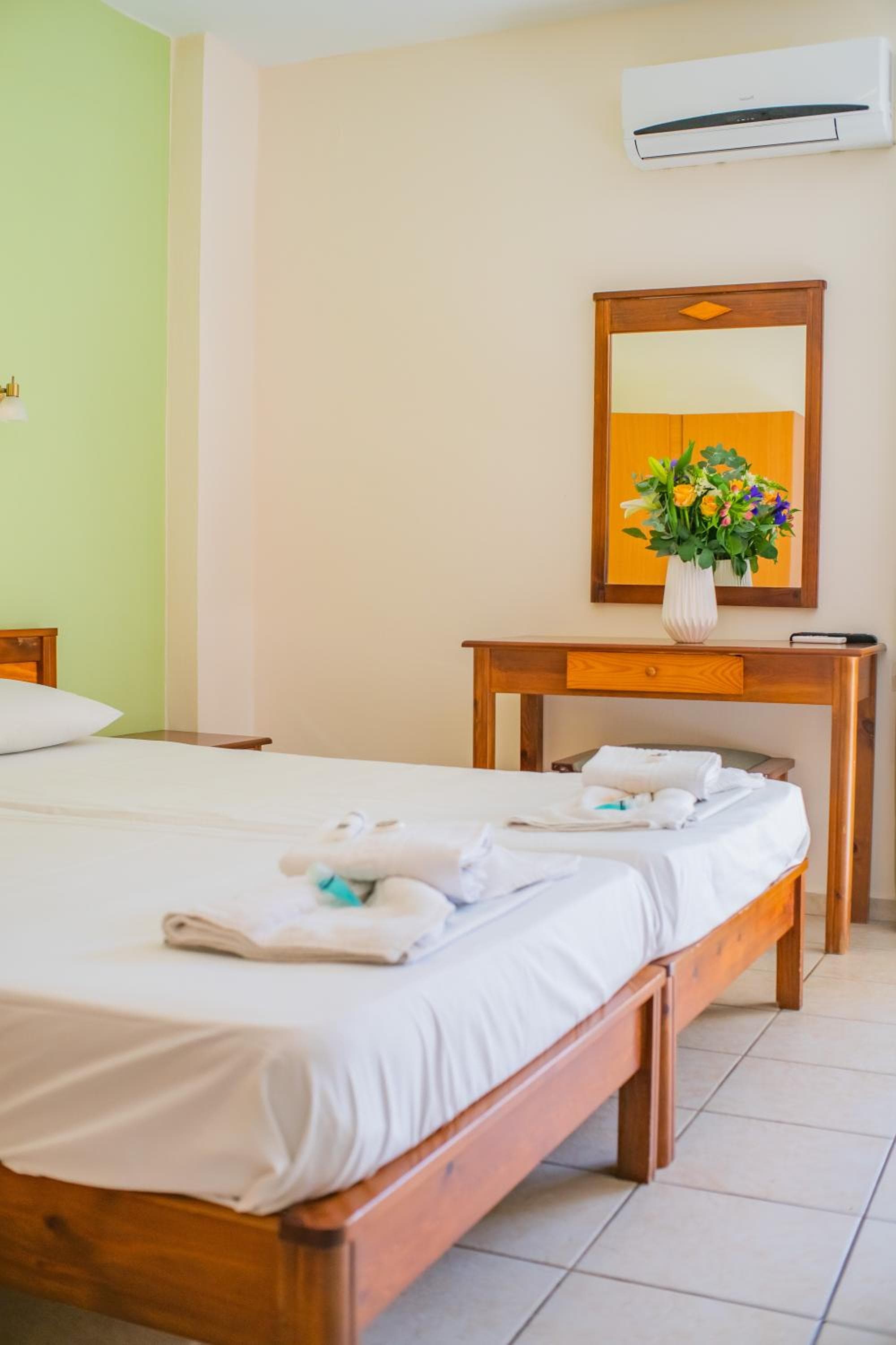 Matthias Hotel Apartments photo 4