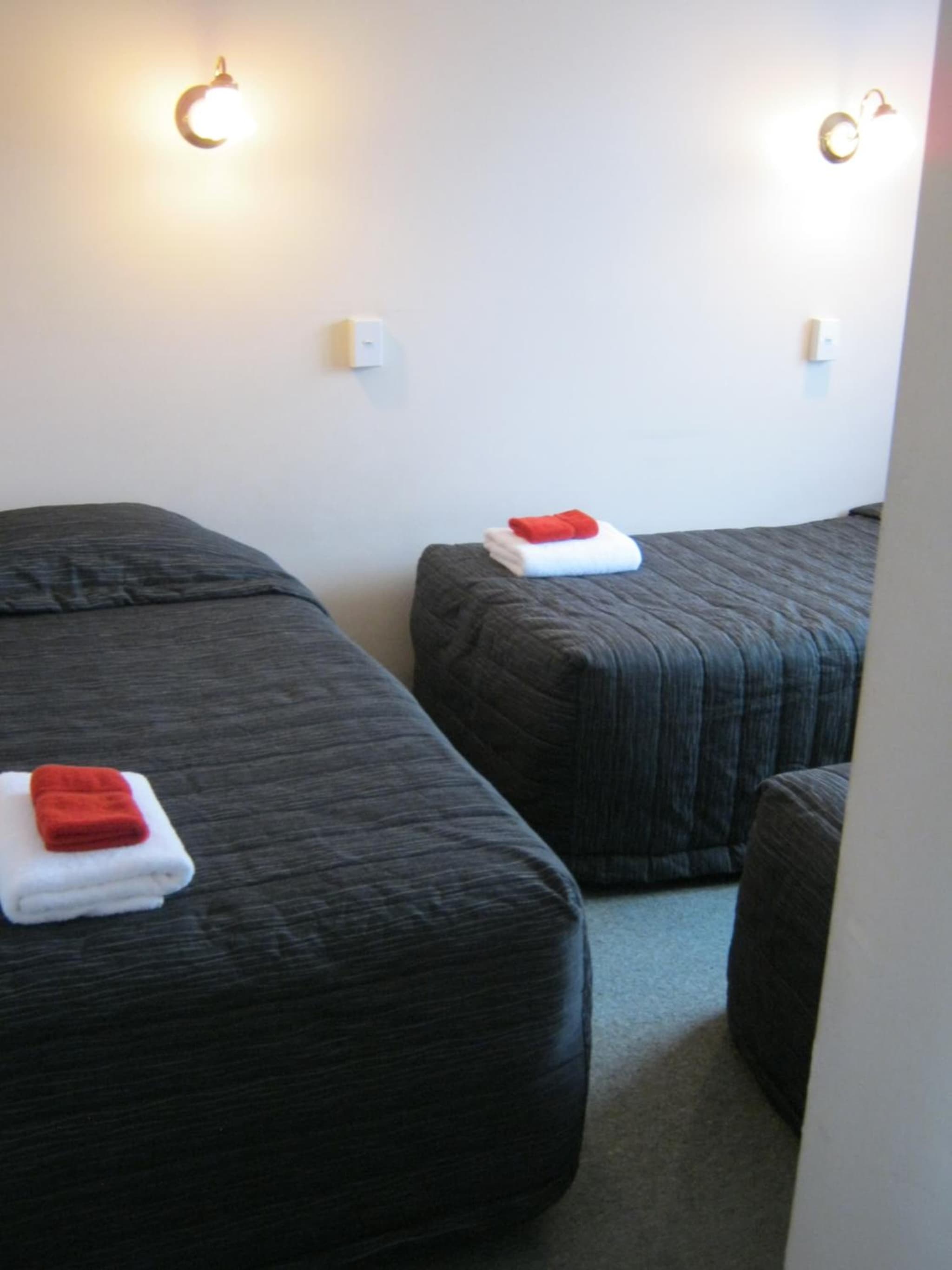 Blue Dolphin Motel photo 3