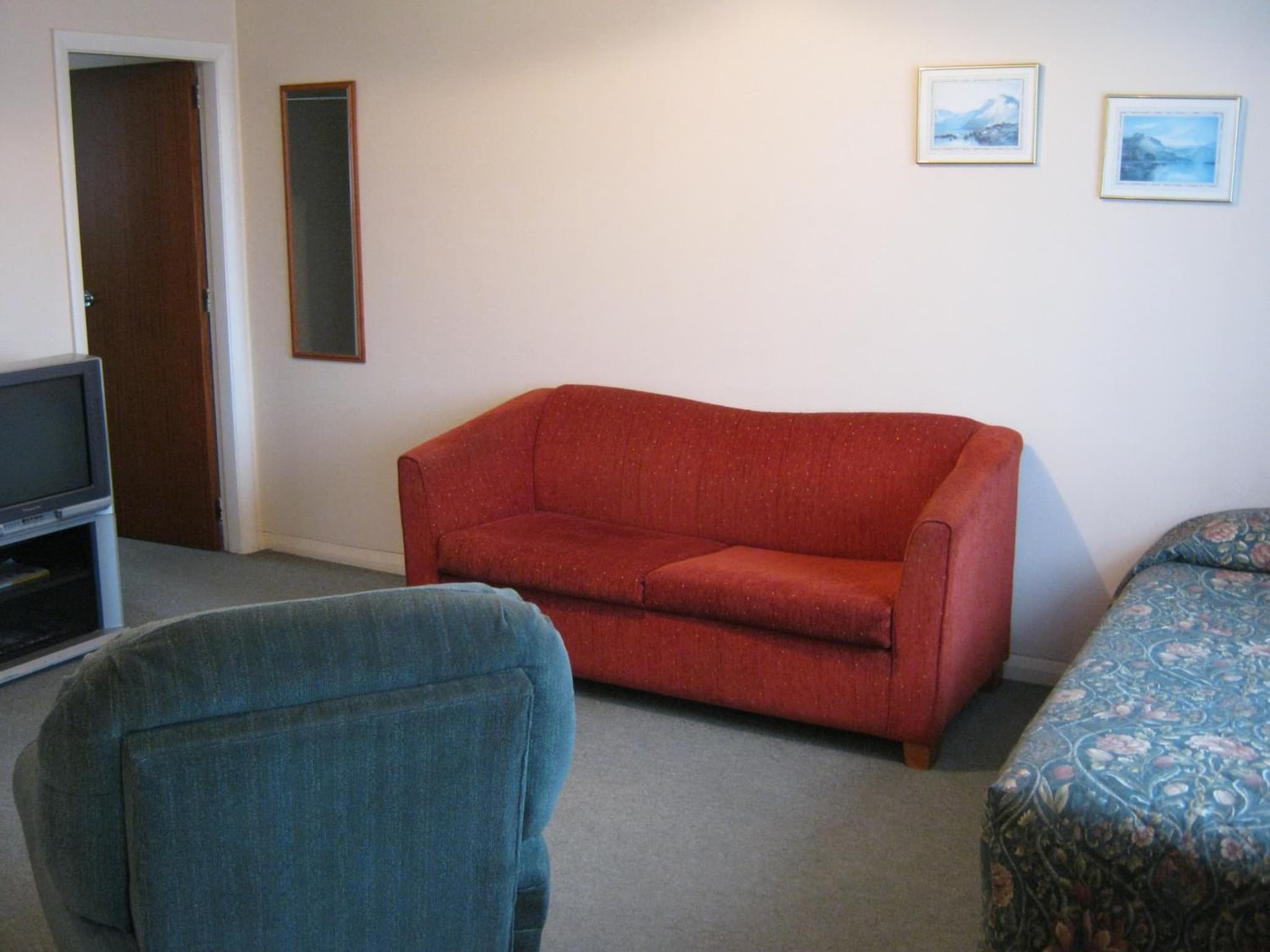 Blue Dolphin Motel photo 5