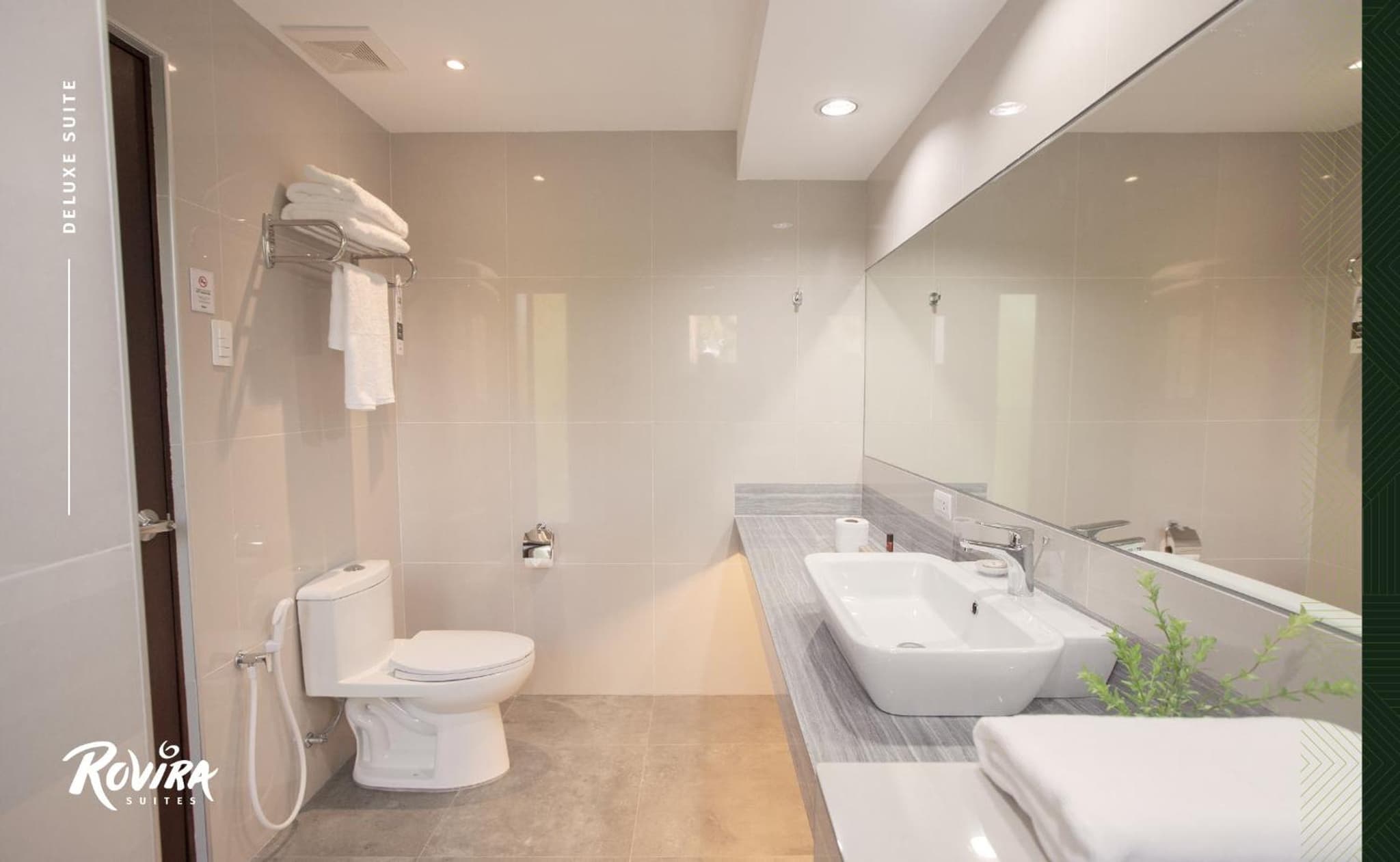 Rovira Suites photo 8
