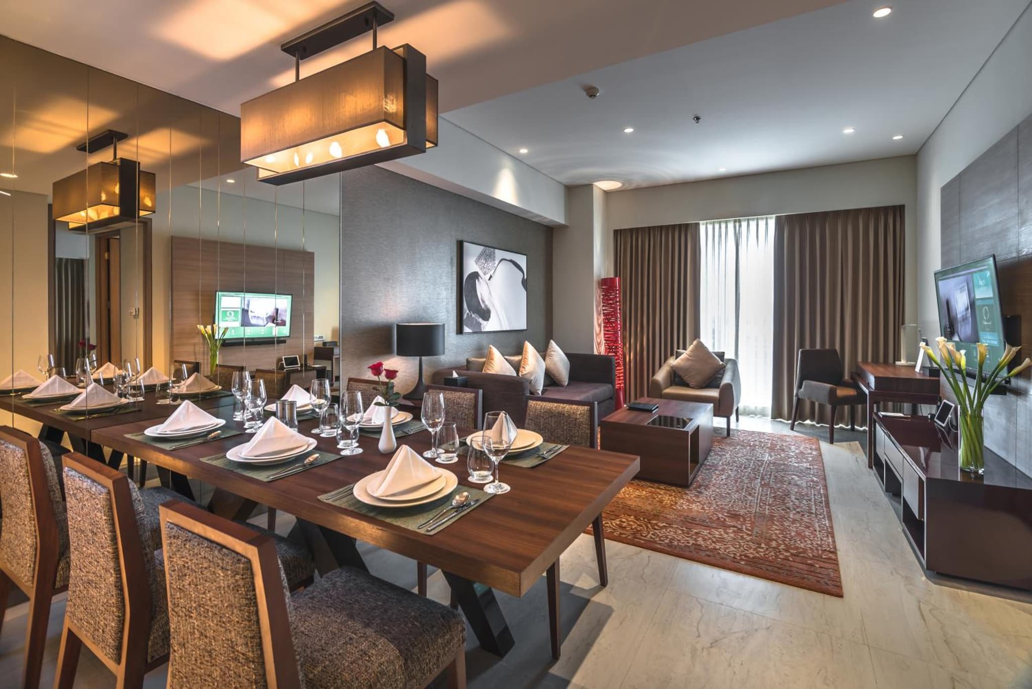Oakwood Hotel & Residence Surabaya photo 3