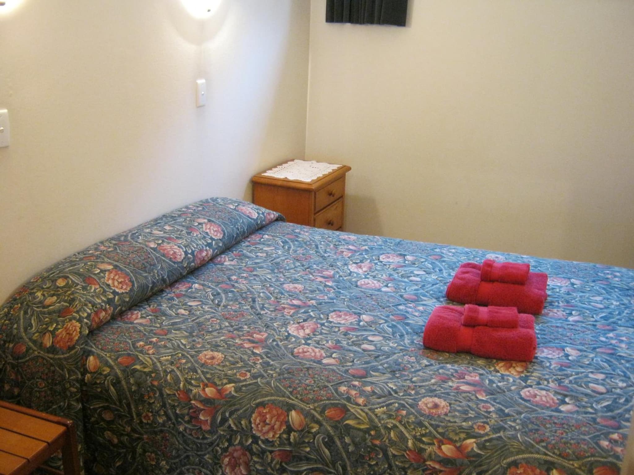 Blue Dolphin Motel photo 2