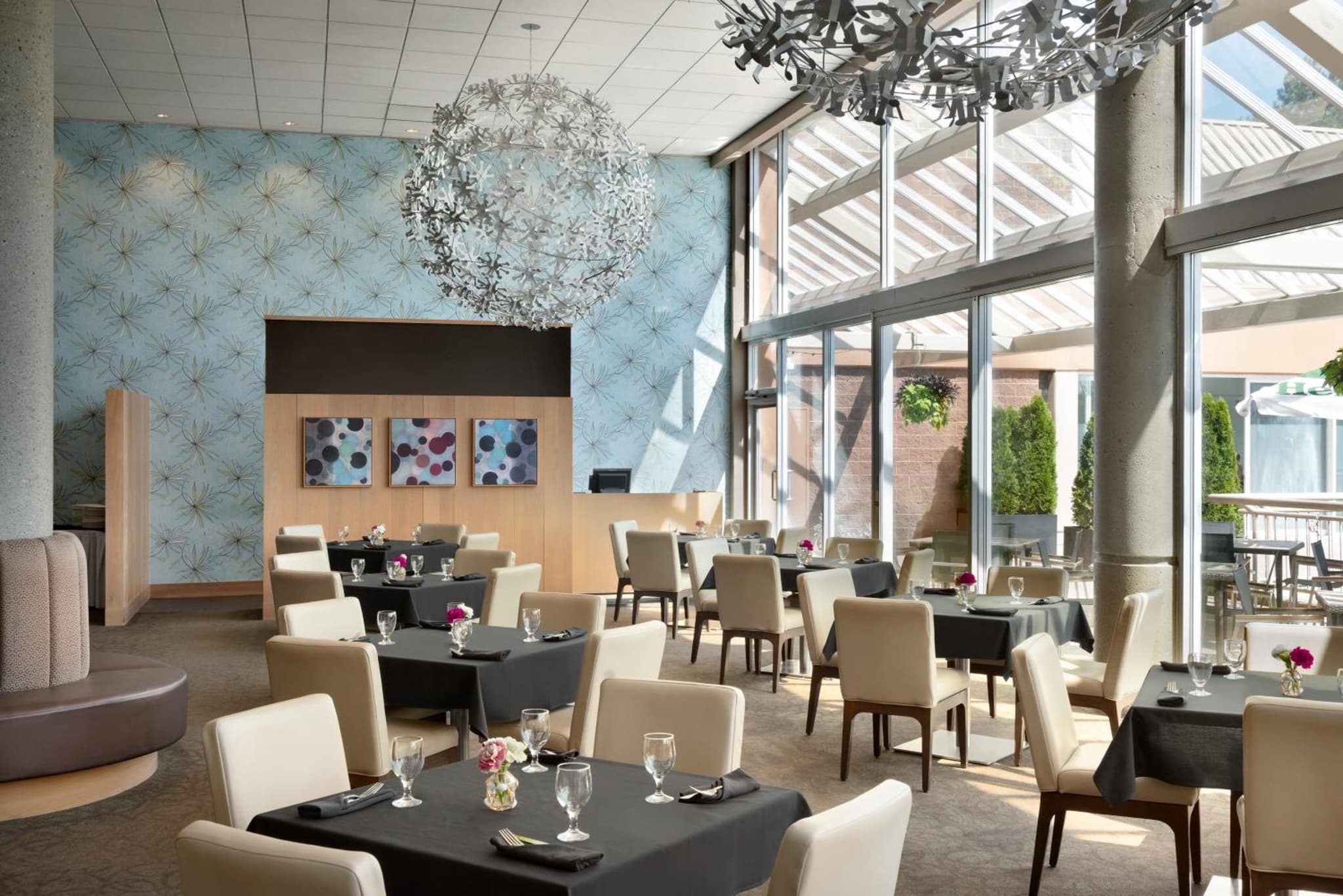 Coast Chilliwack Hotel by APA photo 6