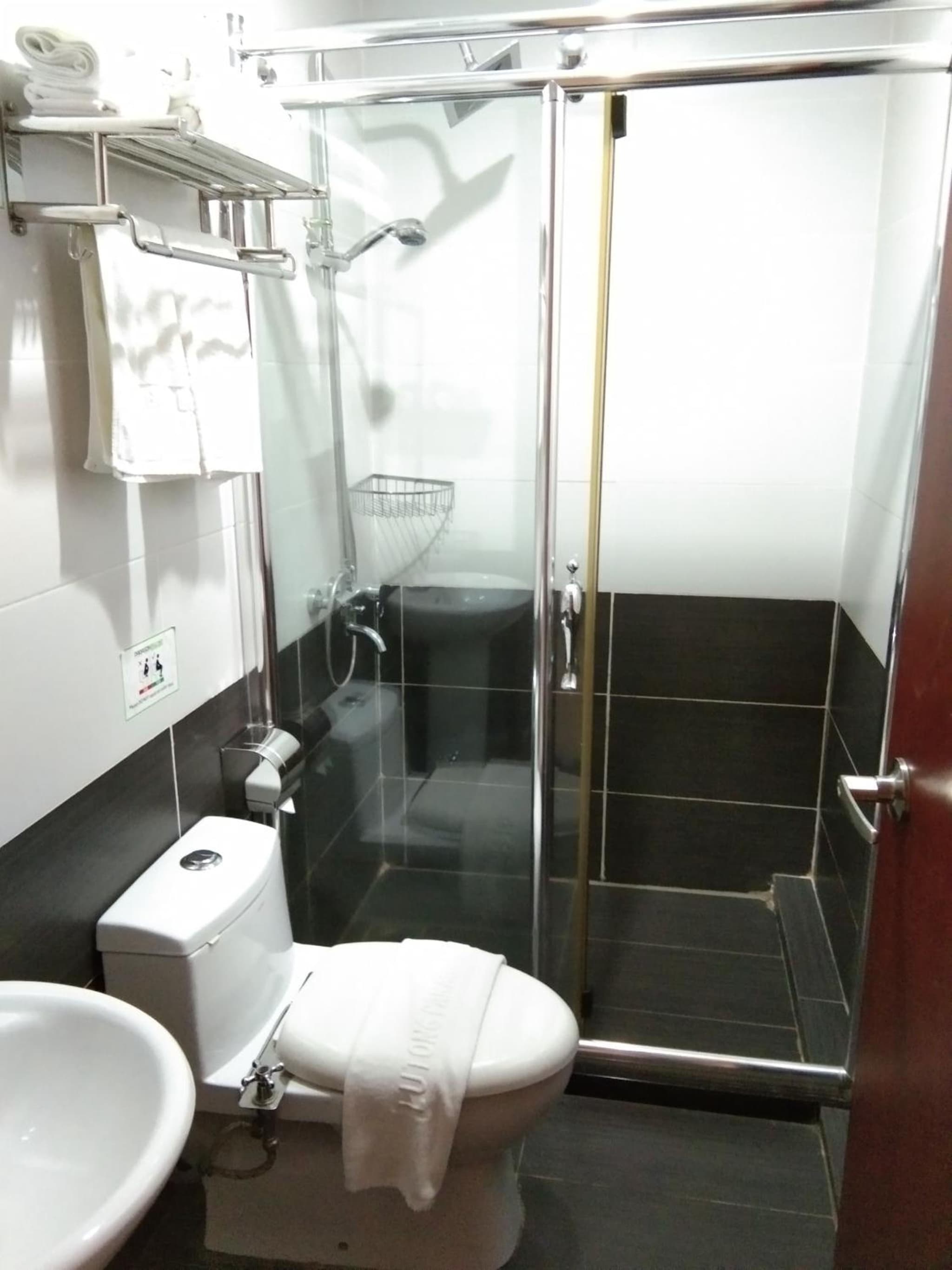 Paragon Lutong Hotel photo 2