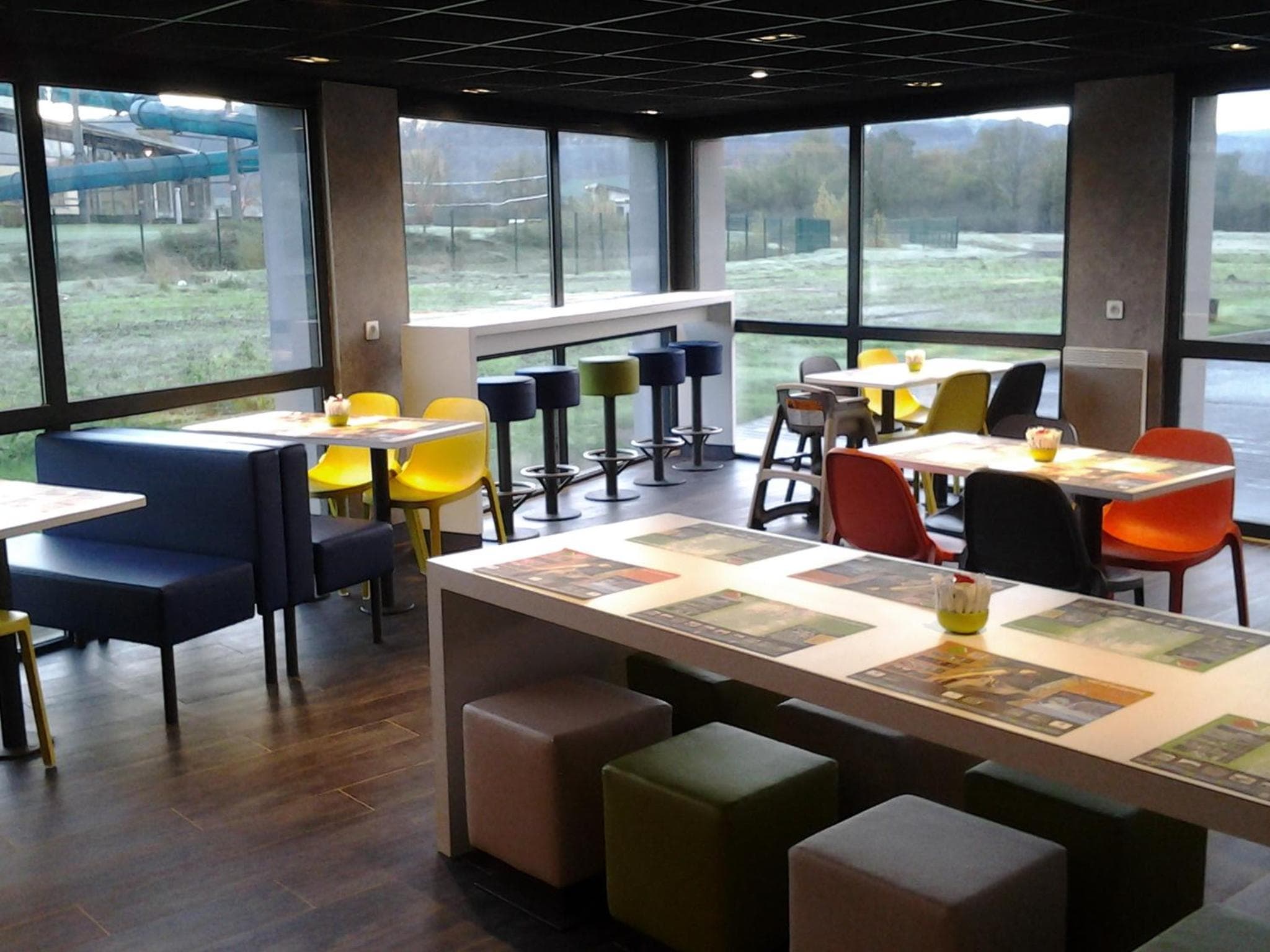 restaurant