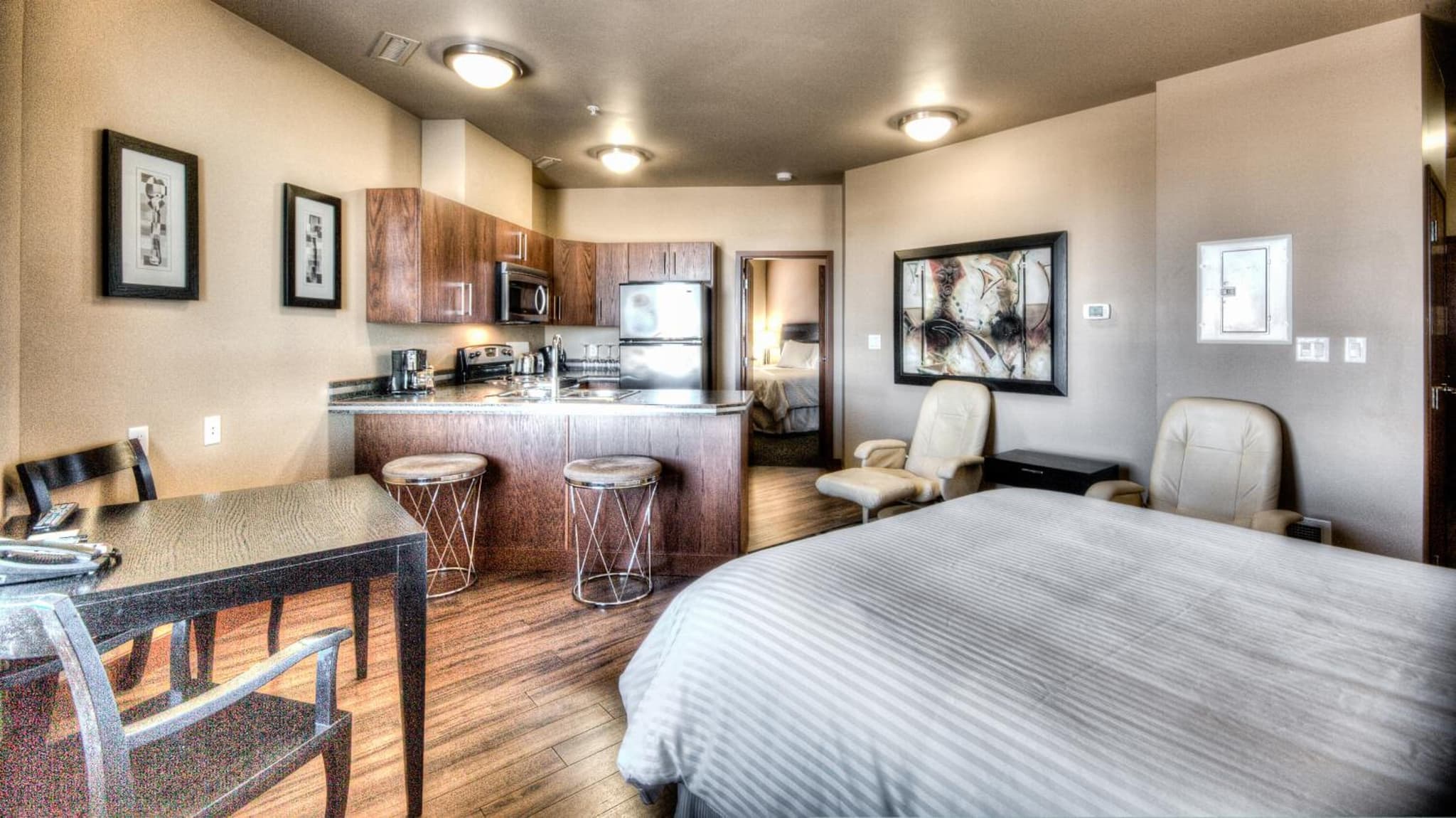 Grand Inn & Residence- Grande Prairie photo 6