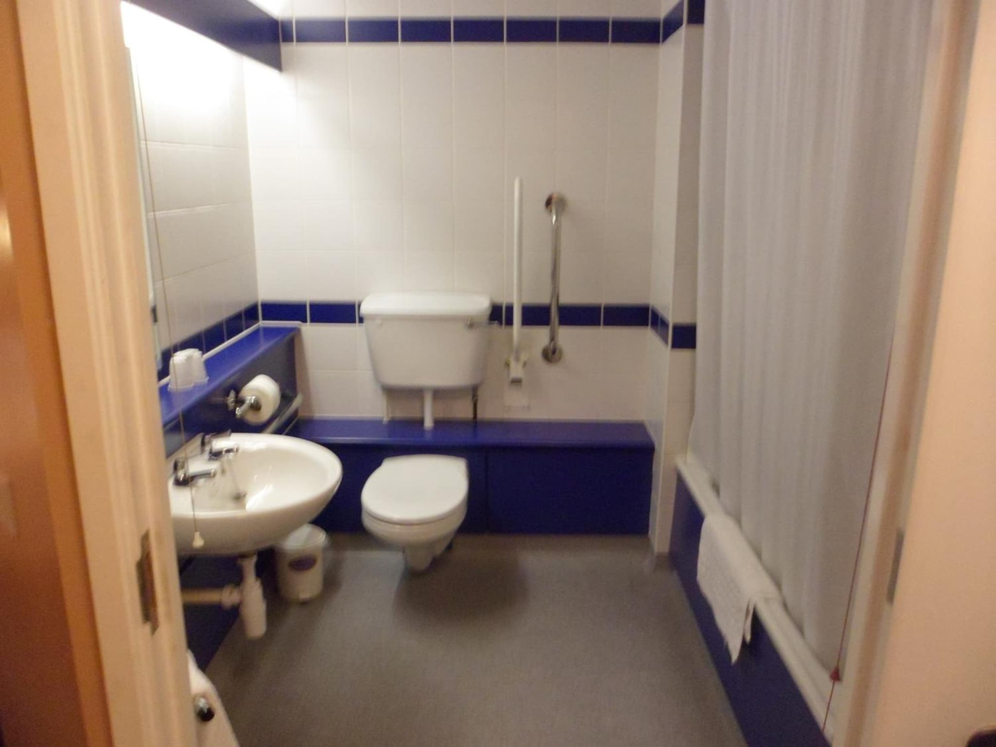 Metro Inns Huddersfield photo 3