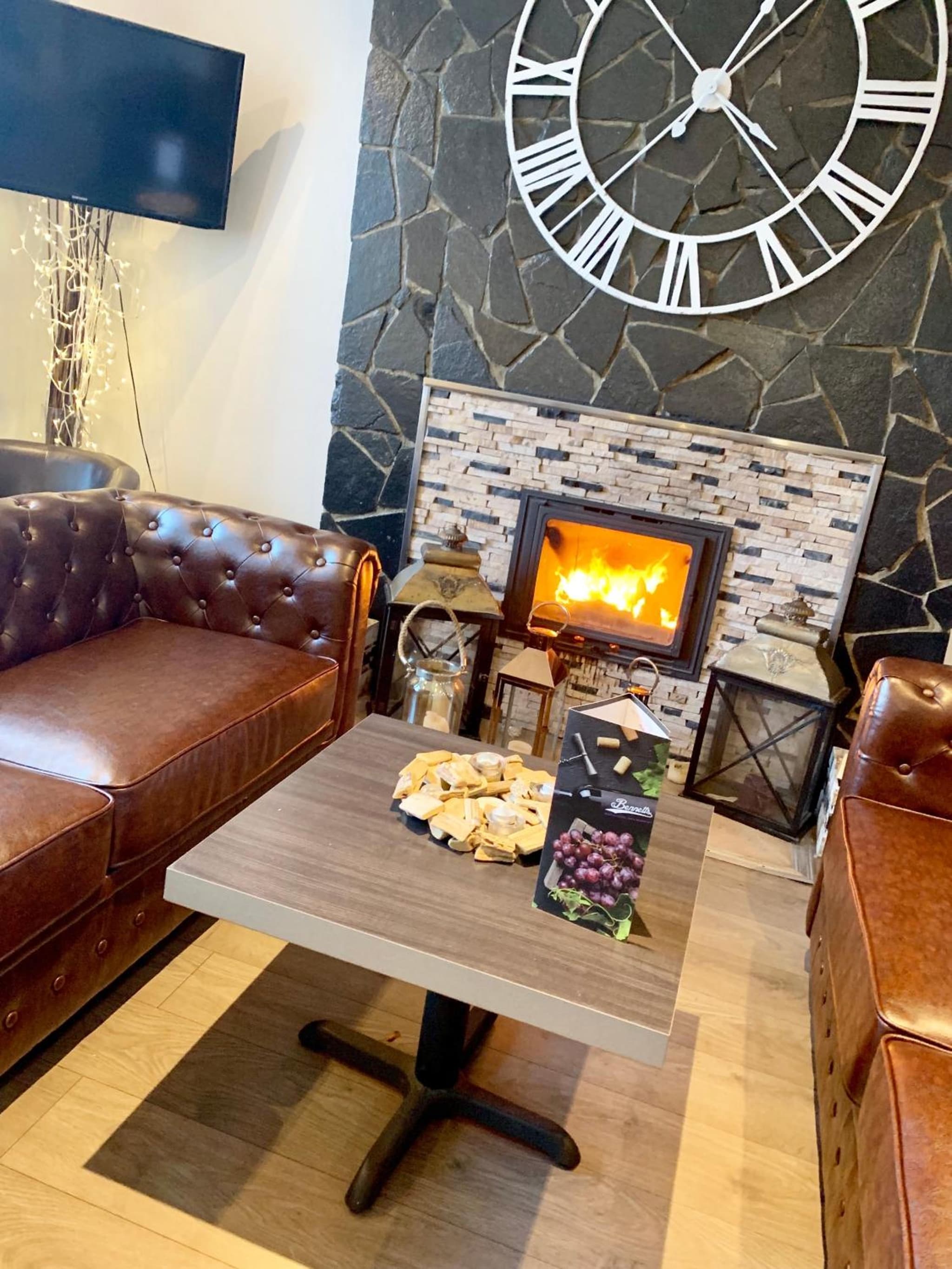 Bennetts Hotel photo 5