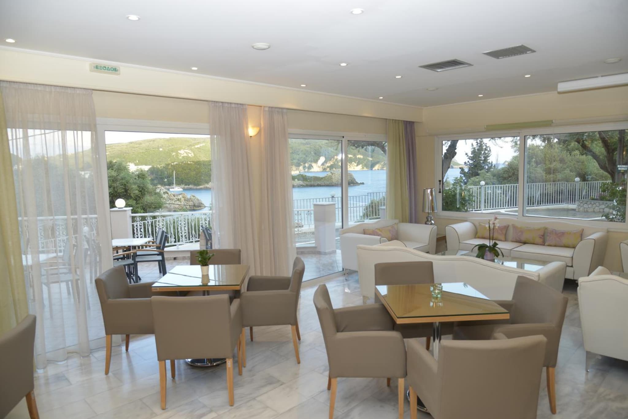 Odysseus Hotel photo 9