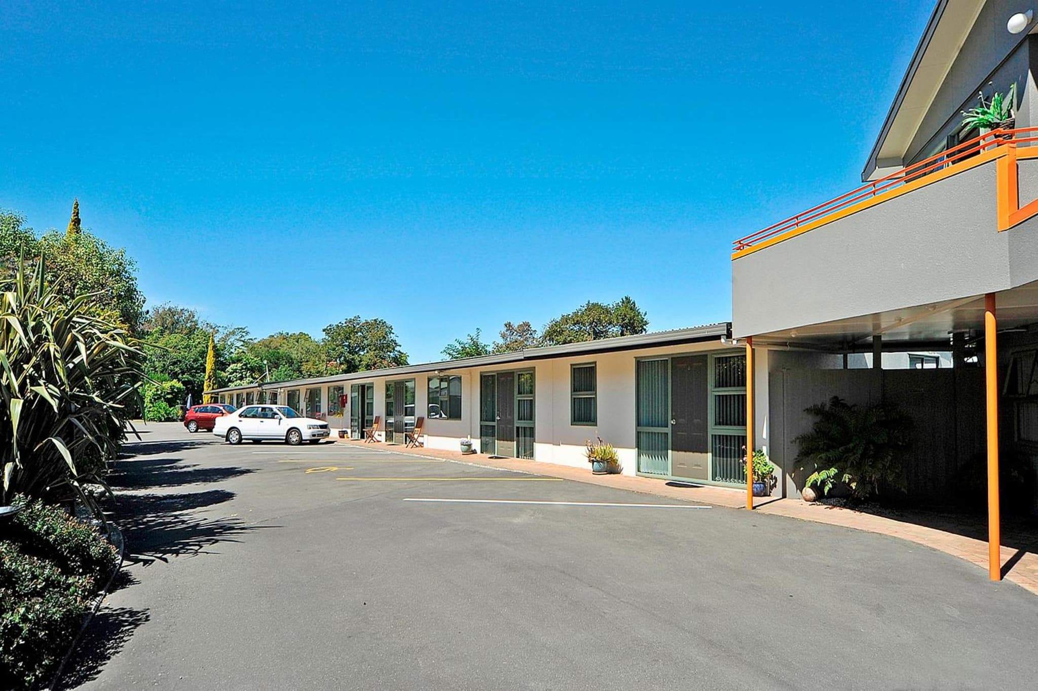 A'La Vista Motel photo 9