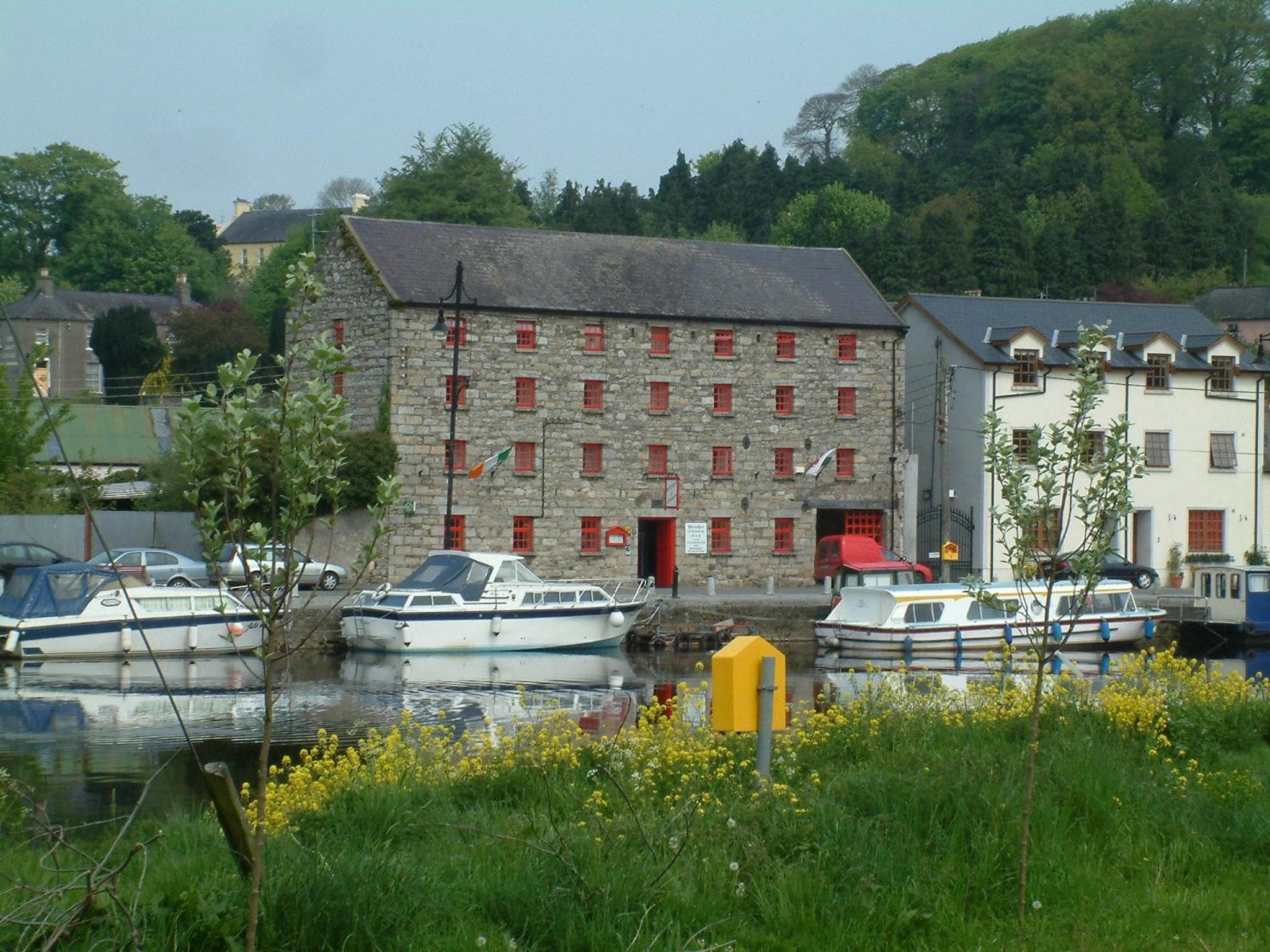 Waterside Guesthouse