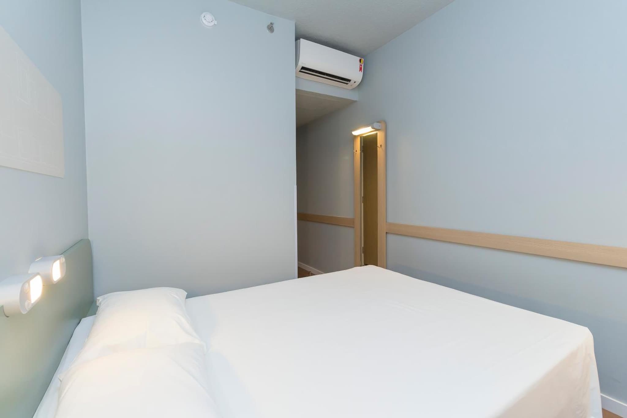 ibis budget Blumenau photo 8