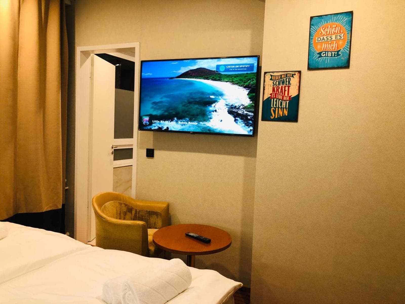Elbgalerie Hotel photo 8