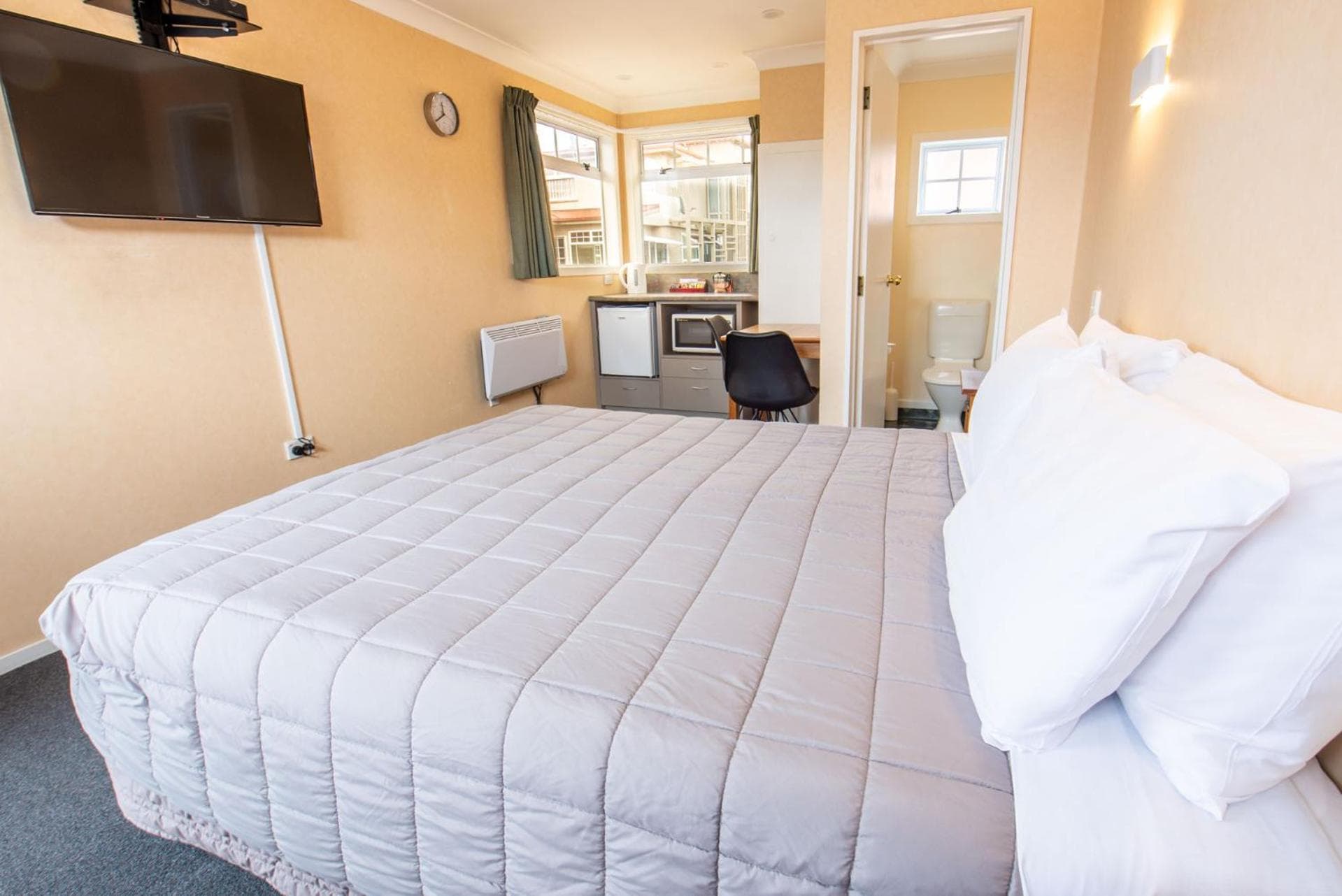 Tower Lodge Motel photo 8