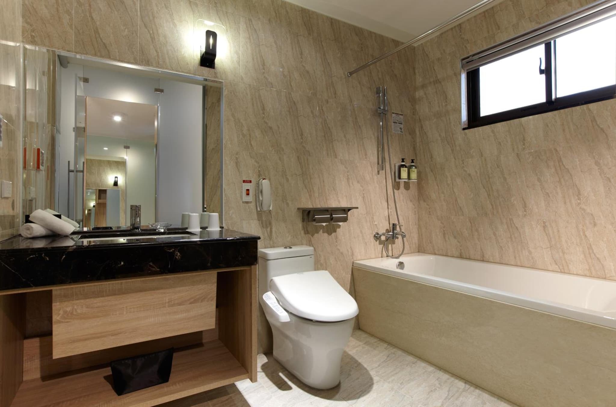 The HO Hotel photo 7