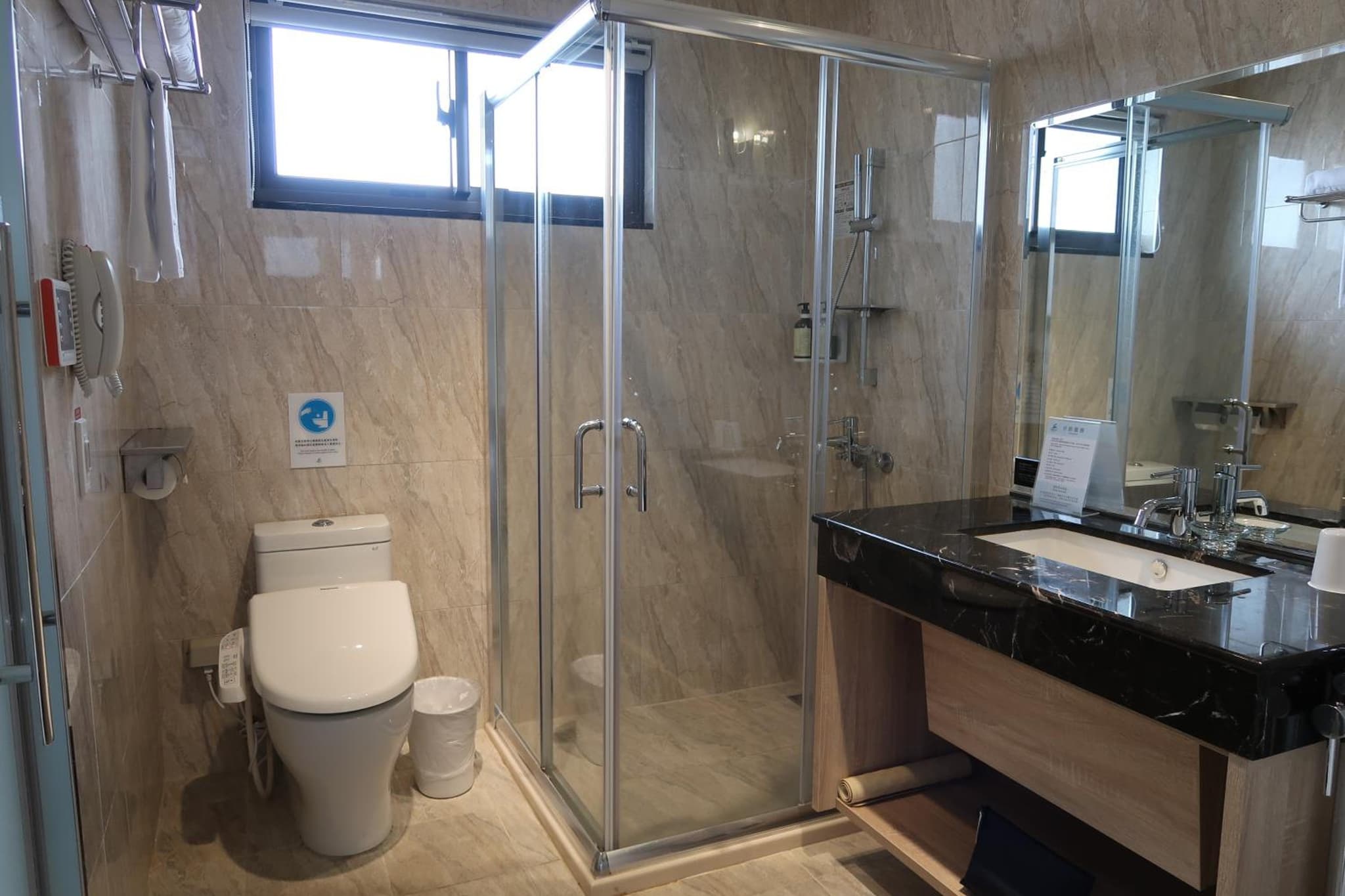 The HO Hotel photo 6