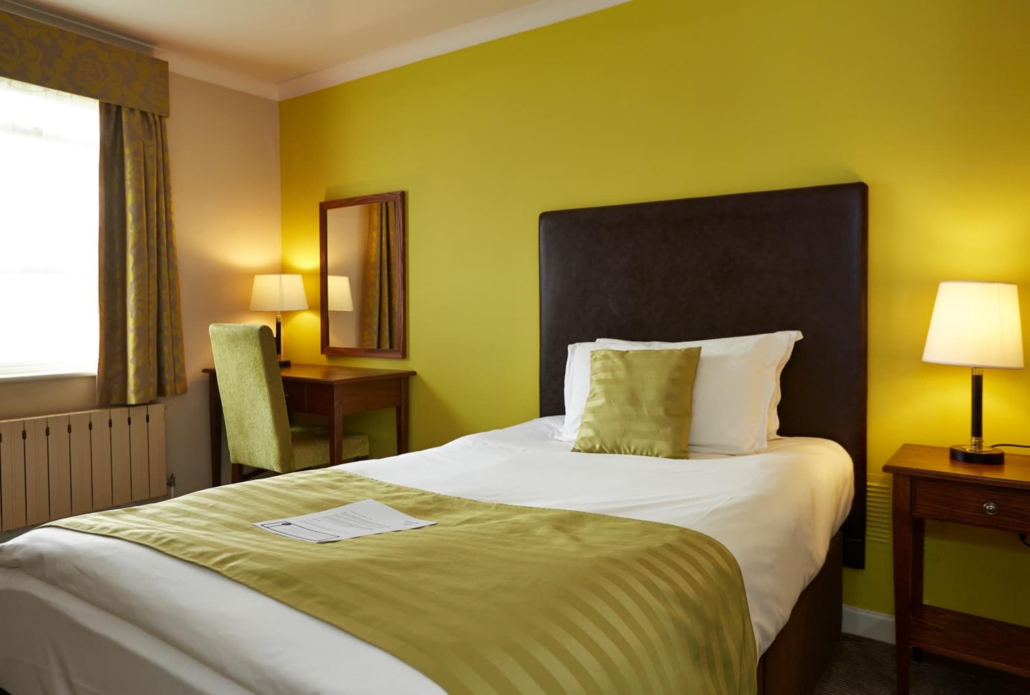 Red Lion Hotel by Greene King Inns photo 6