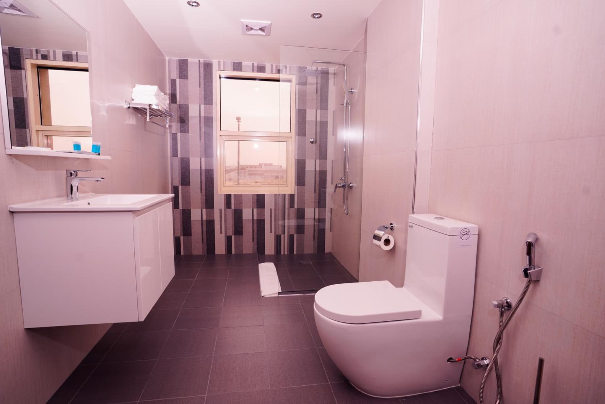 Suite blue photo 4