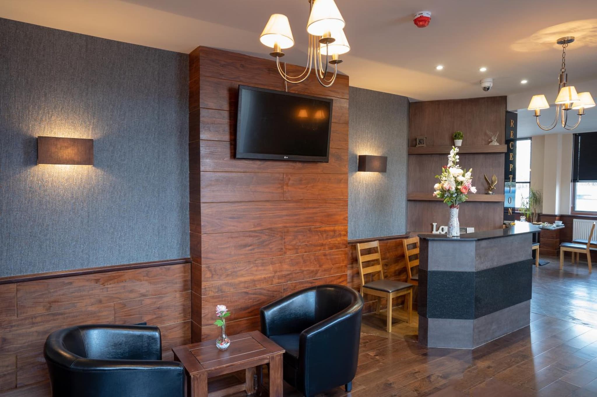Eagle Hotel Luton Airport photo 5
