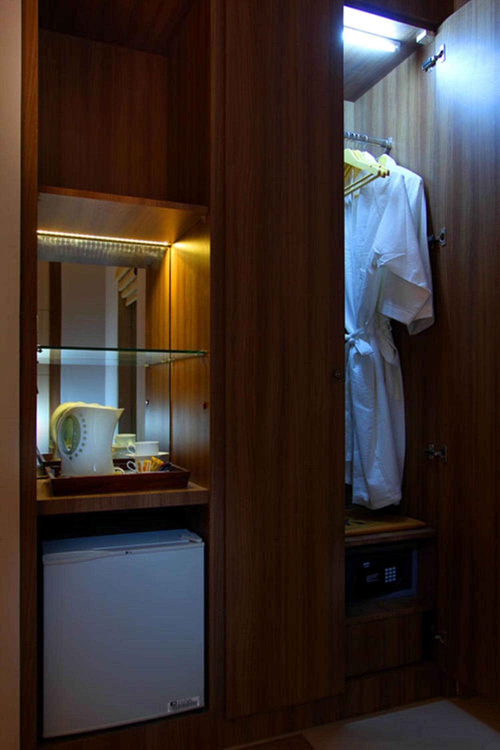 The Kirana Canggu Hotel photo 8