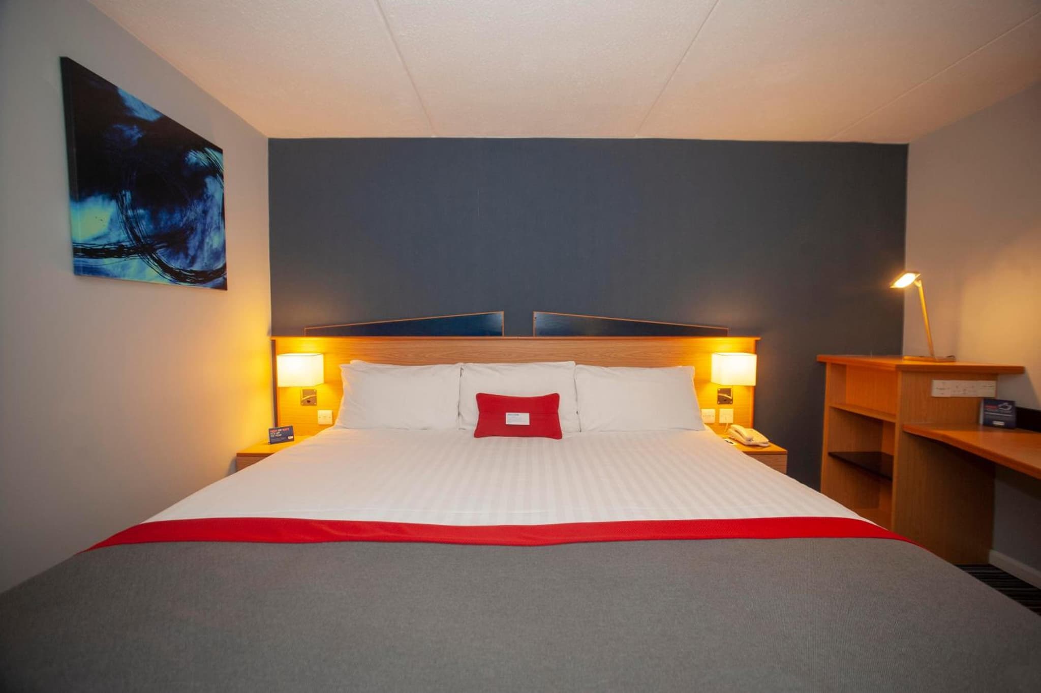 Holiday Inn Express Perth by IHG photo 9