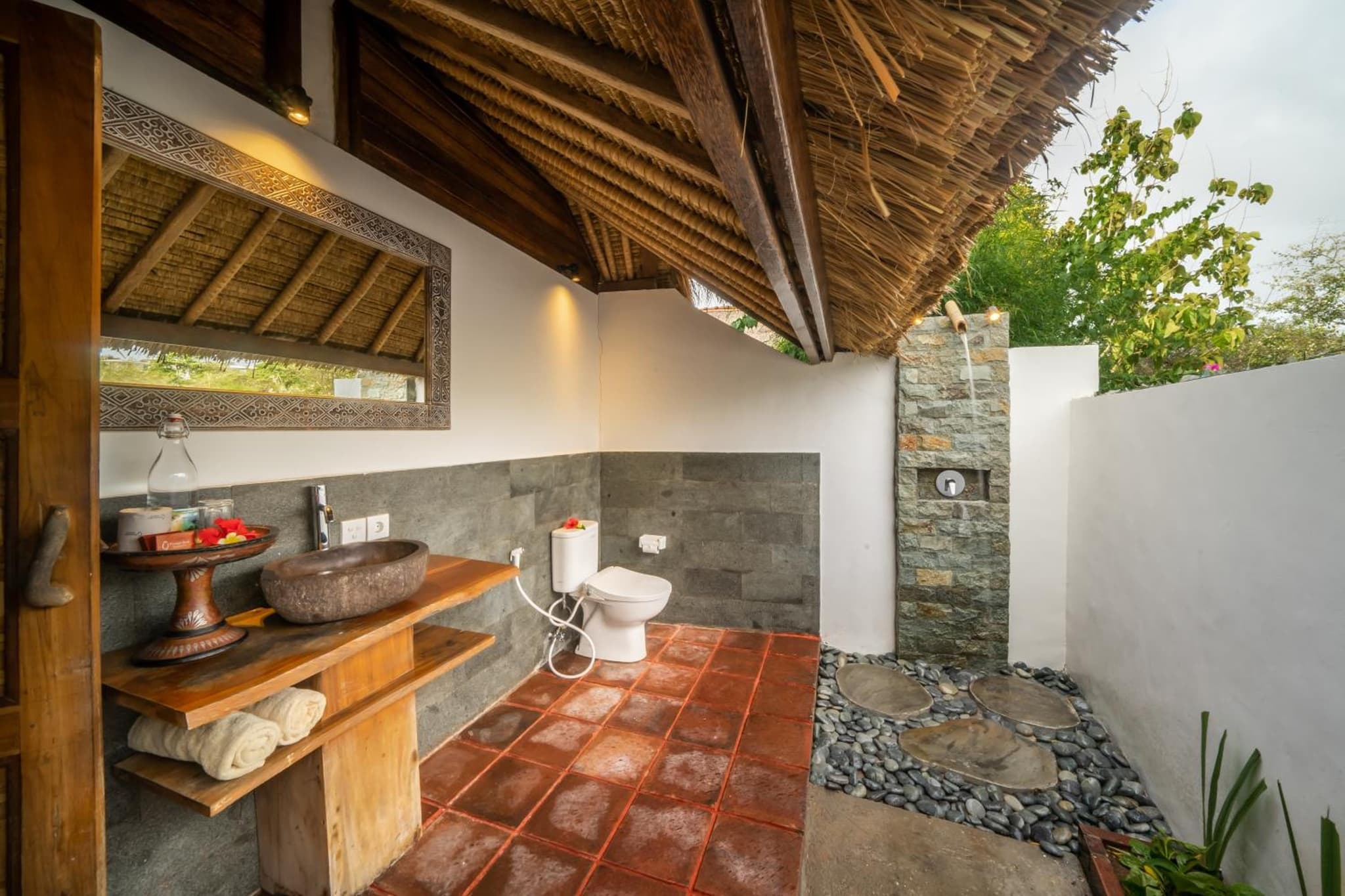 Flower Bud Bungalow Balangan photo 5