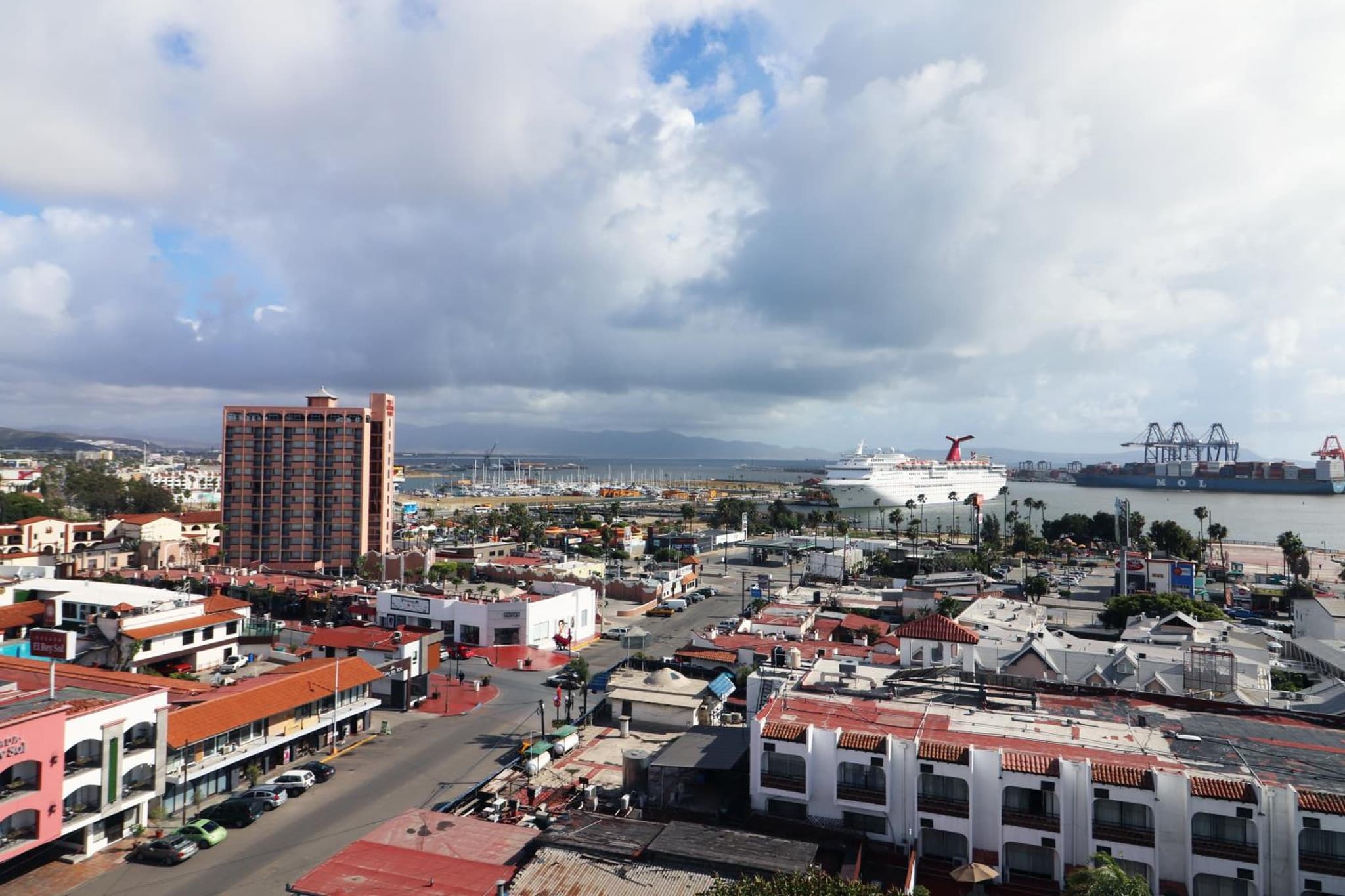Holiday Inn Express & Suites - Ensenada Centro by IHG photo 8