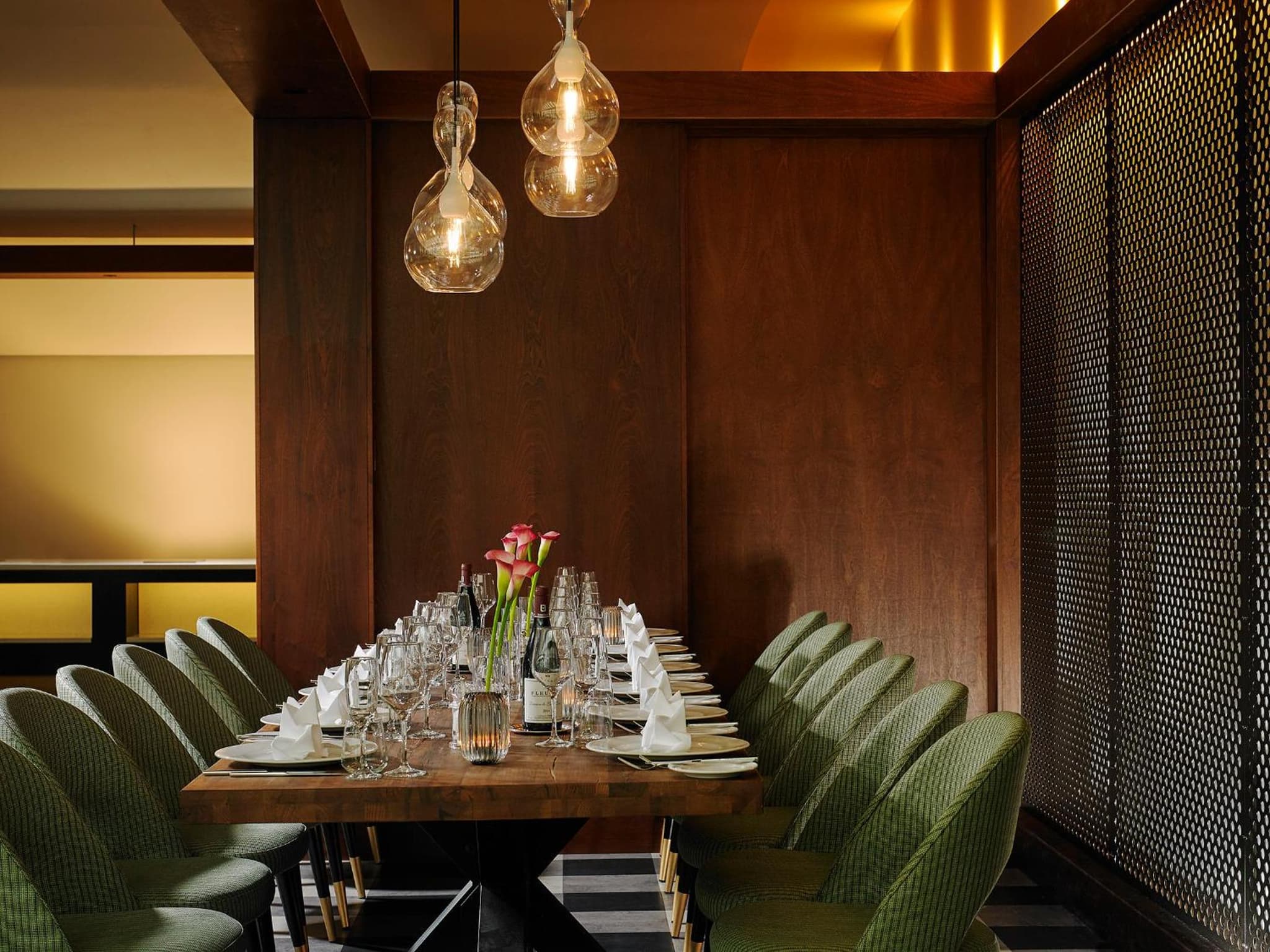 dining