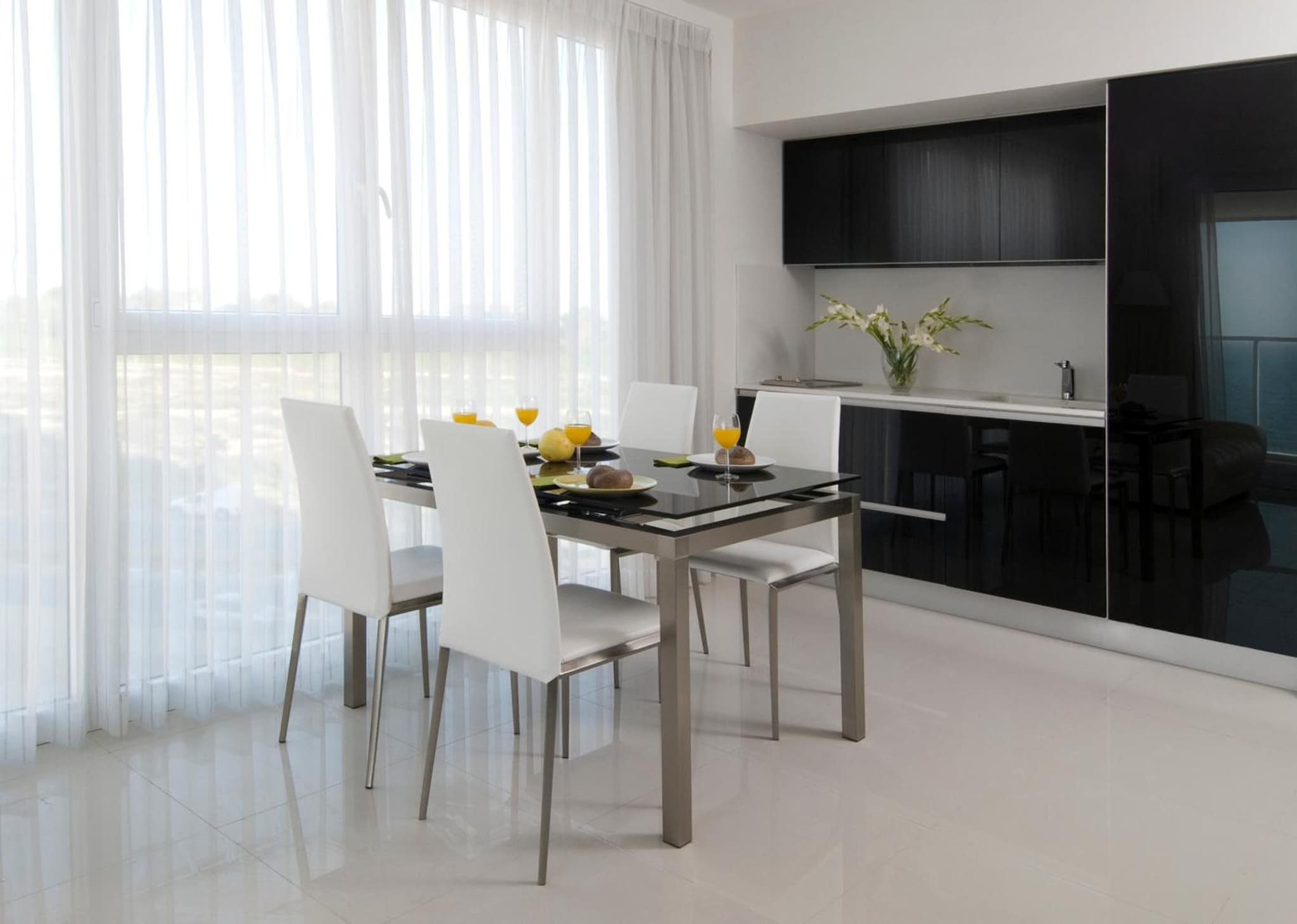 Island Luxurious Suites Hotel and Spa photo 4