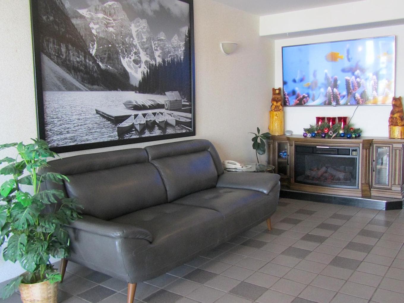 Days Inn by Wyndham Taber photo 4