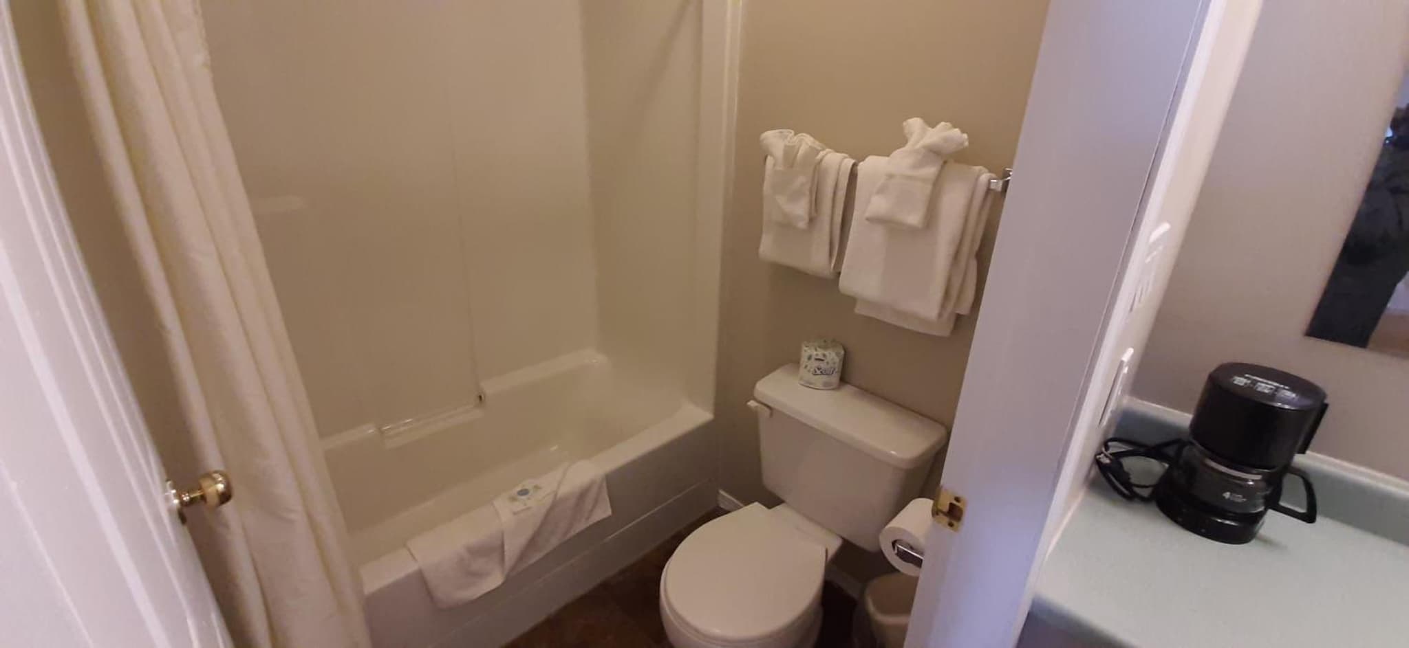 Mary's Motel photo 8