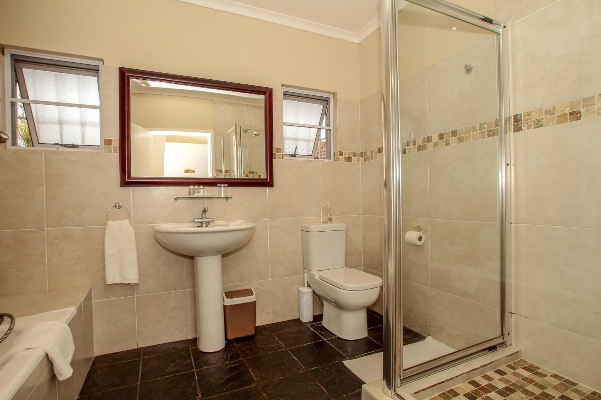 Chartwell Guest House photo 2
