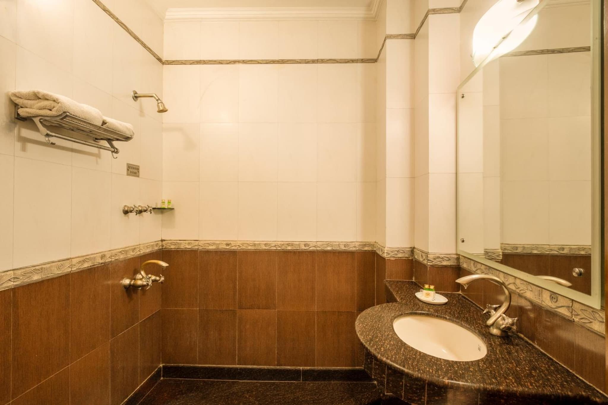 Airport Hotel photo 6